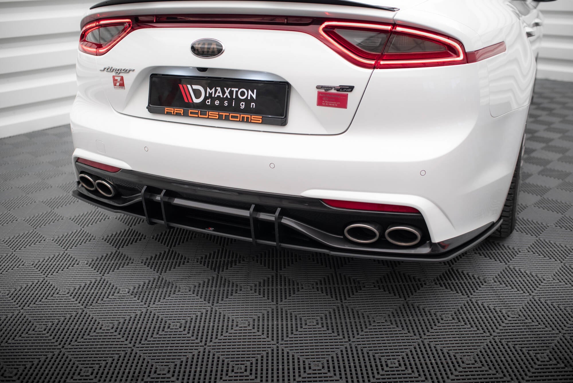 Maxton Design - Street Pro Diffusor für Kia Stinger Mk1 - Aerowerk.