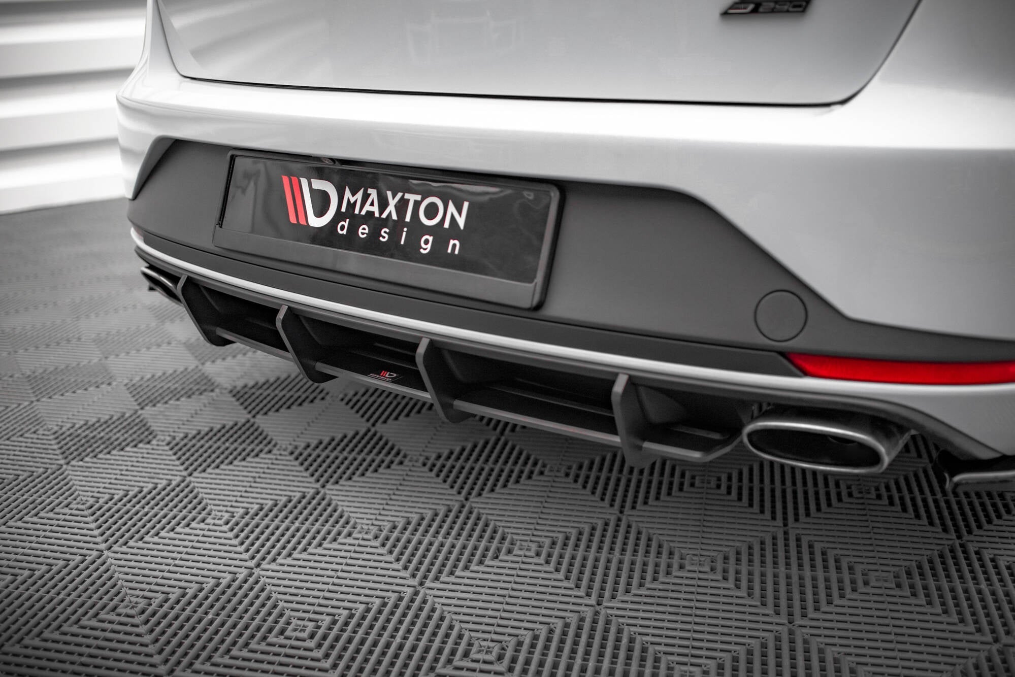 Maxton Design - Street Pro Diffusor für Seat Leon Cupra Sportstourer Mk3 - Aerowerk.