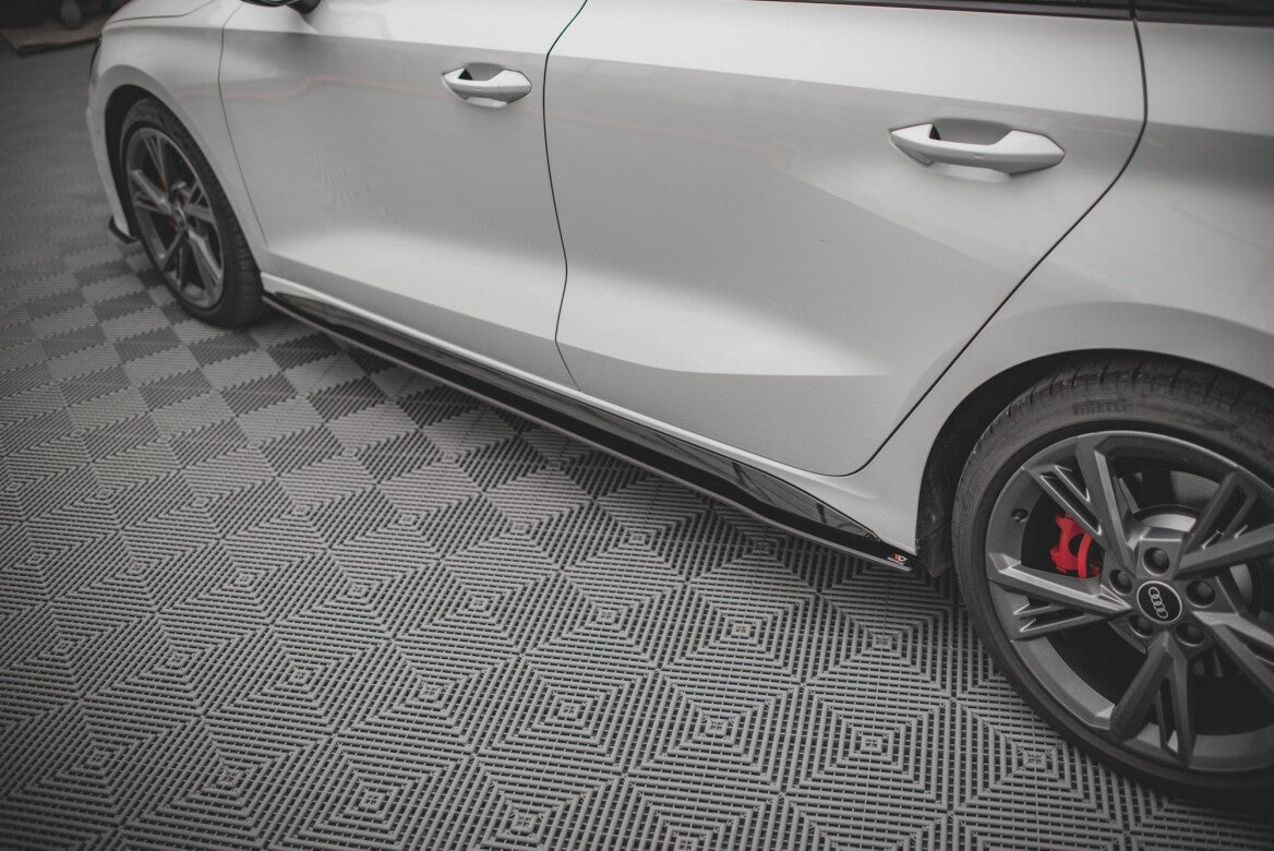 Street Pro Seitenschweller Ansatz Cup Leisten für Audi S3 / A3 S-Line 8Y