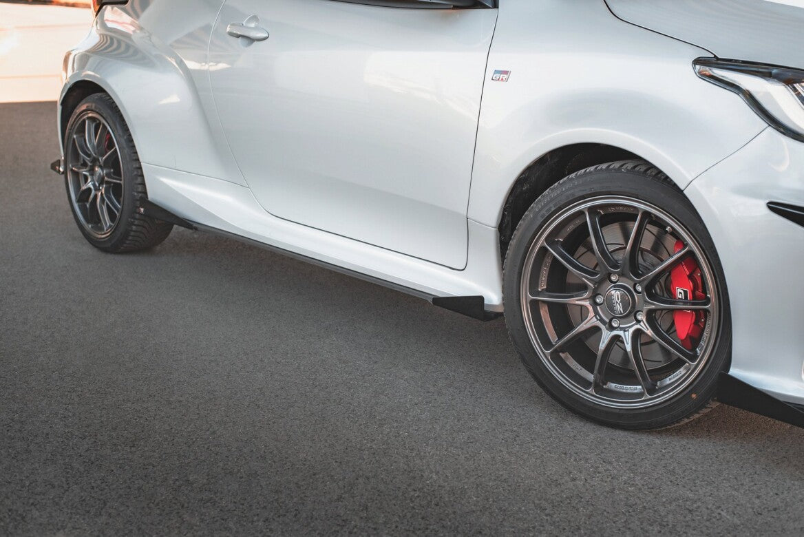 Street Pro Seitenschweller Ansatz Cup Leisten für Toyota GR Yaris - Aerowerk.