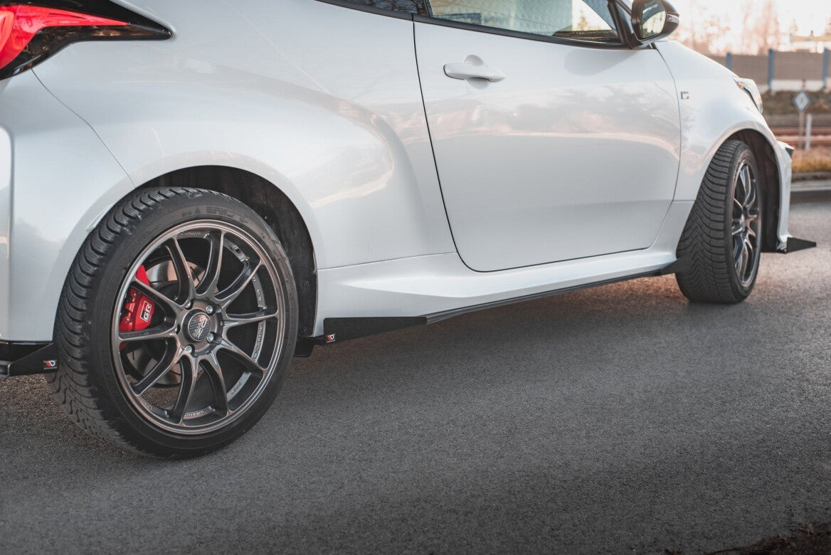 Street Pro Seitenschweller Ansatz Cup Leisten für Toyota GR Yaris - Aerowerk.