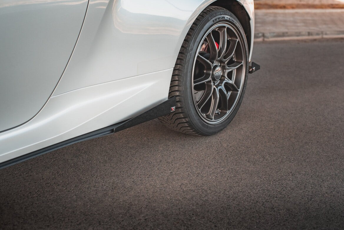 Street Pro Seitenschweller Ansatz Cup Leisten für Toyota GR Yaris - Aerowerk.