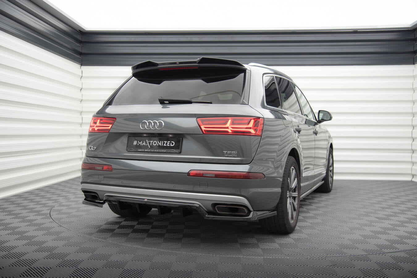 Mittlerer Cup Diffusor DTM Look Heck Ansatz für Audi Q7 Mk2
