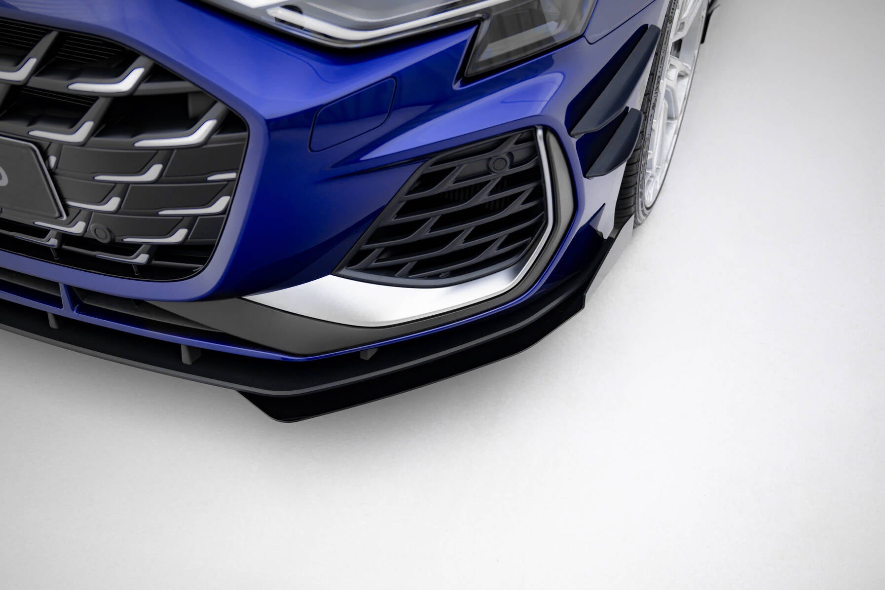 Front Stoßstange Flaps für Audi A3 S-Line Limousine / S3 Limousine 8Y Facelift