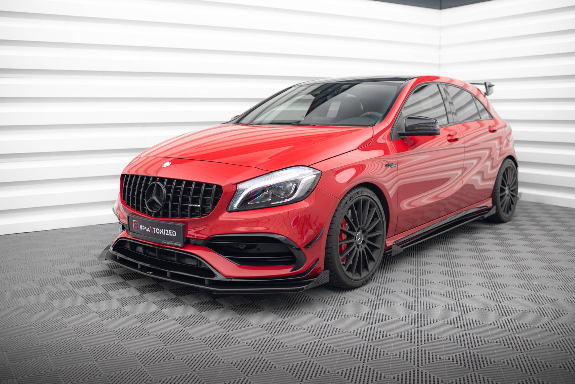 Street Pro Frontlippe für +Flaps für + Flaps Mercedes-Benz A 45 AMG Aero W176 Facelift