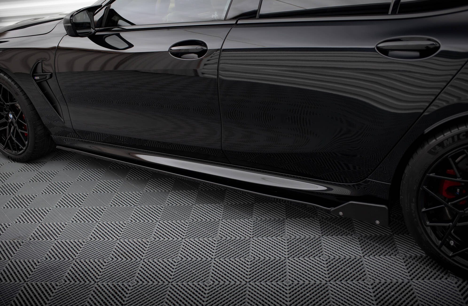 Seitenschweller V1 Ansatz für + Flaps für BMW M8 Gran Coupe F93 / 8 Gran Coupe M - Paket G16