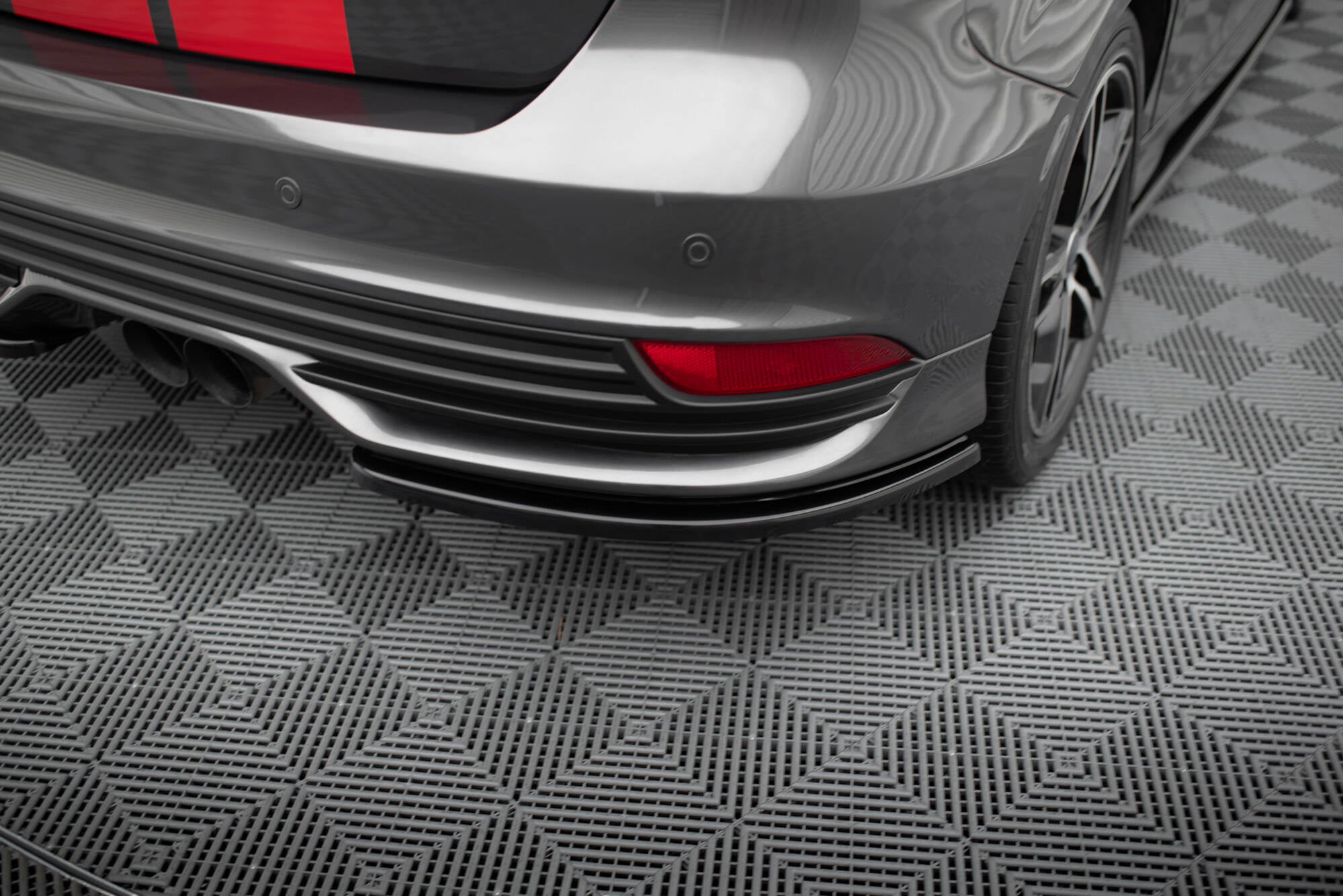 Heck Ansatz Flaps Diffusor für Ford Focus ST Mk3 FL