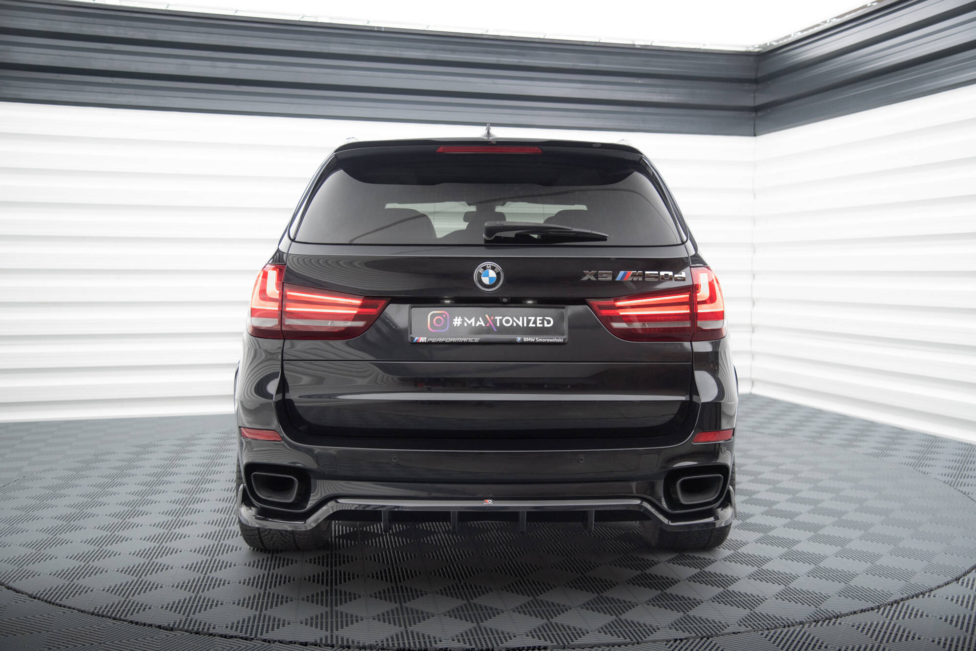 Mittlerer Cup Diffusor DTM Look Heck Ansatz für BMW X5 M-Paket F15