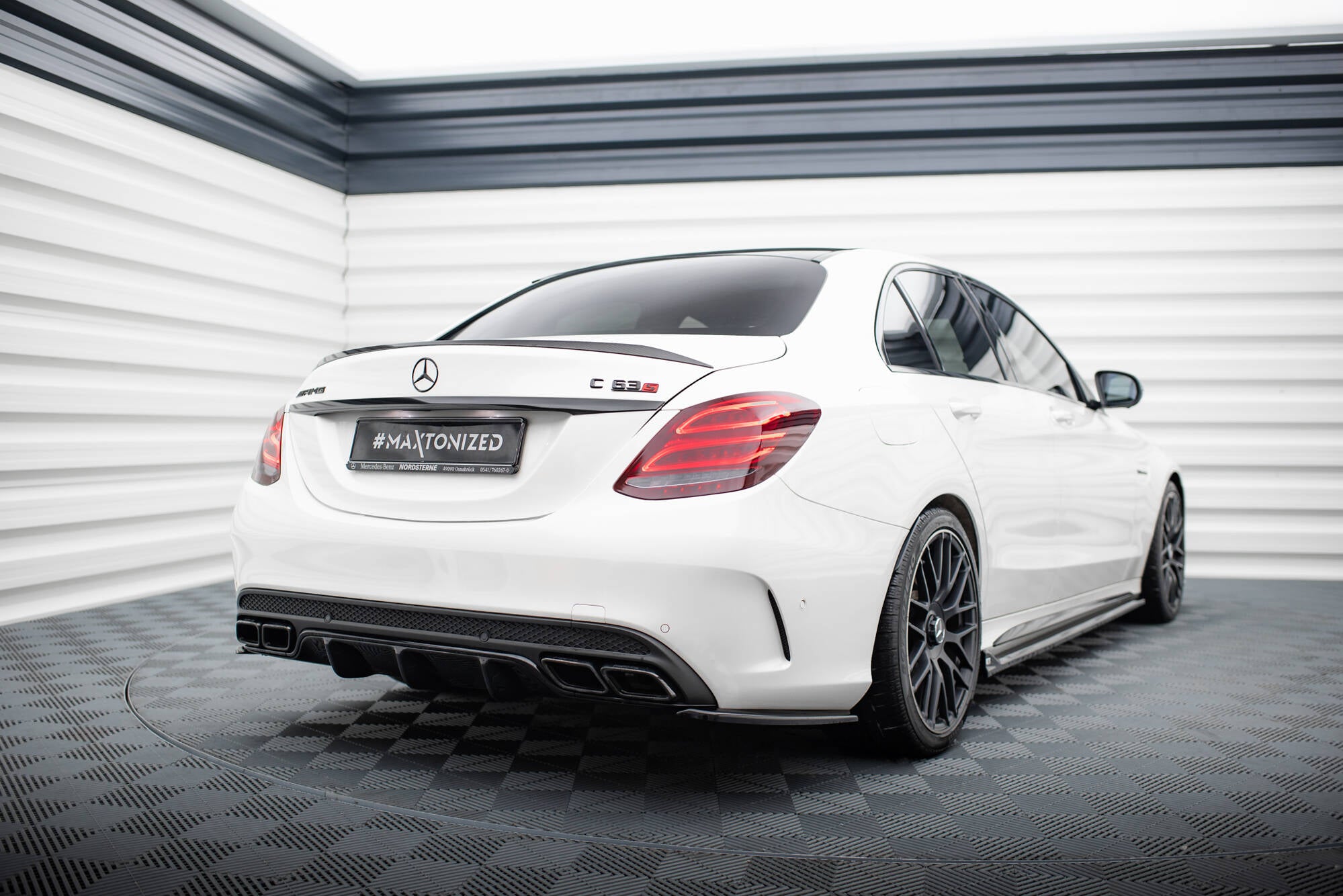 Heck Ansatz Flaps Diffusor für Mercedes C-Klasse S205 63 AMG