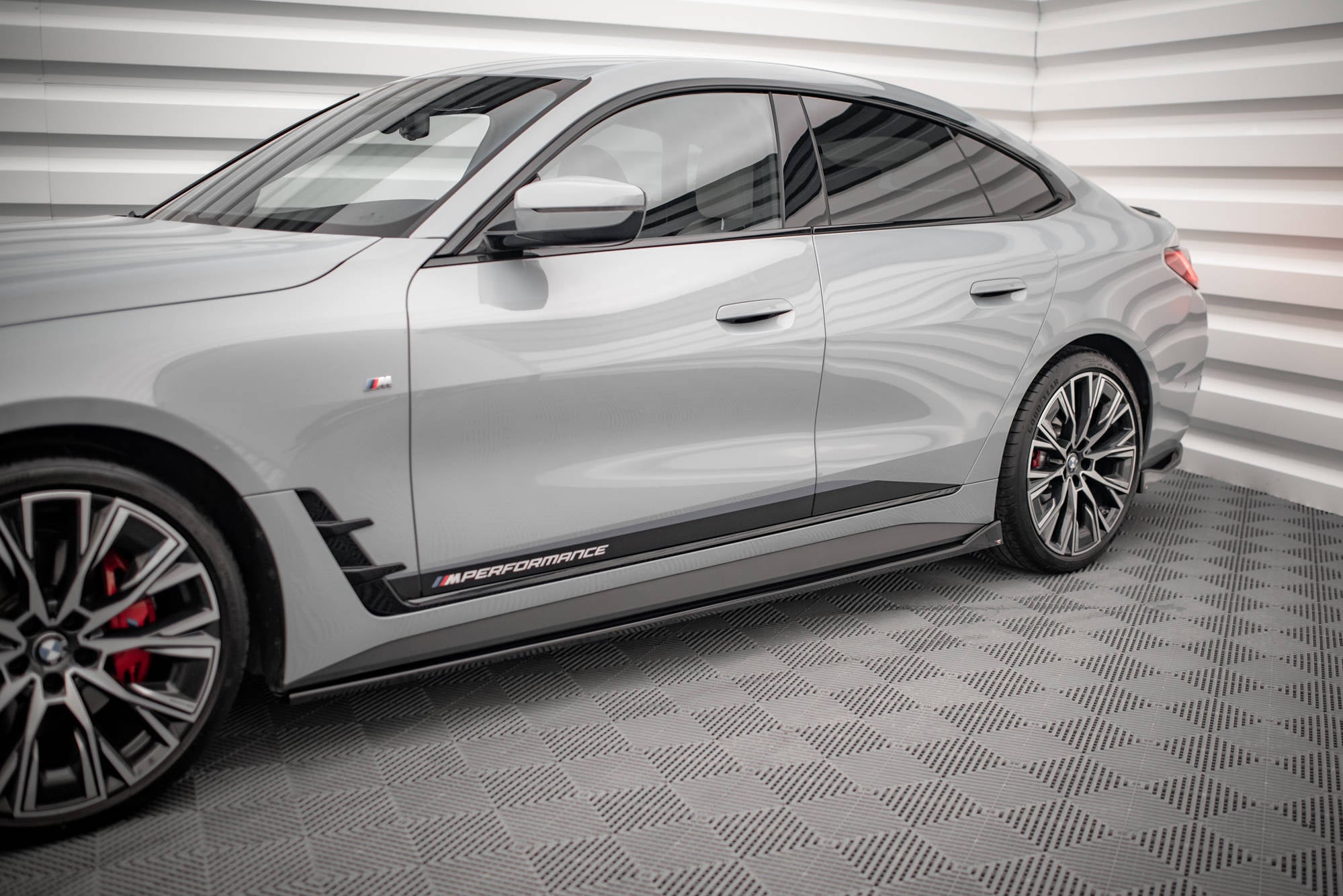 Seitenschweller V2 Ansatz für BMW 4er Gran Coupe M - Paket / M440i G26