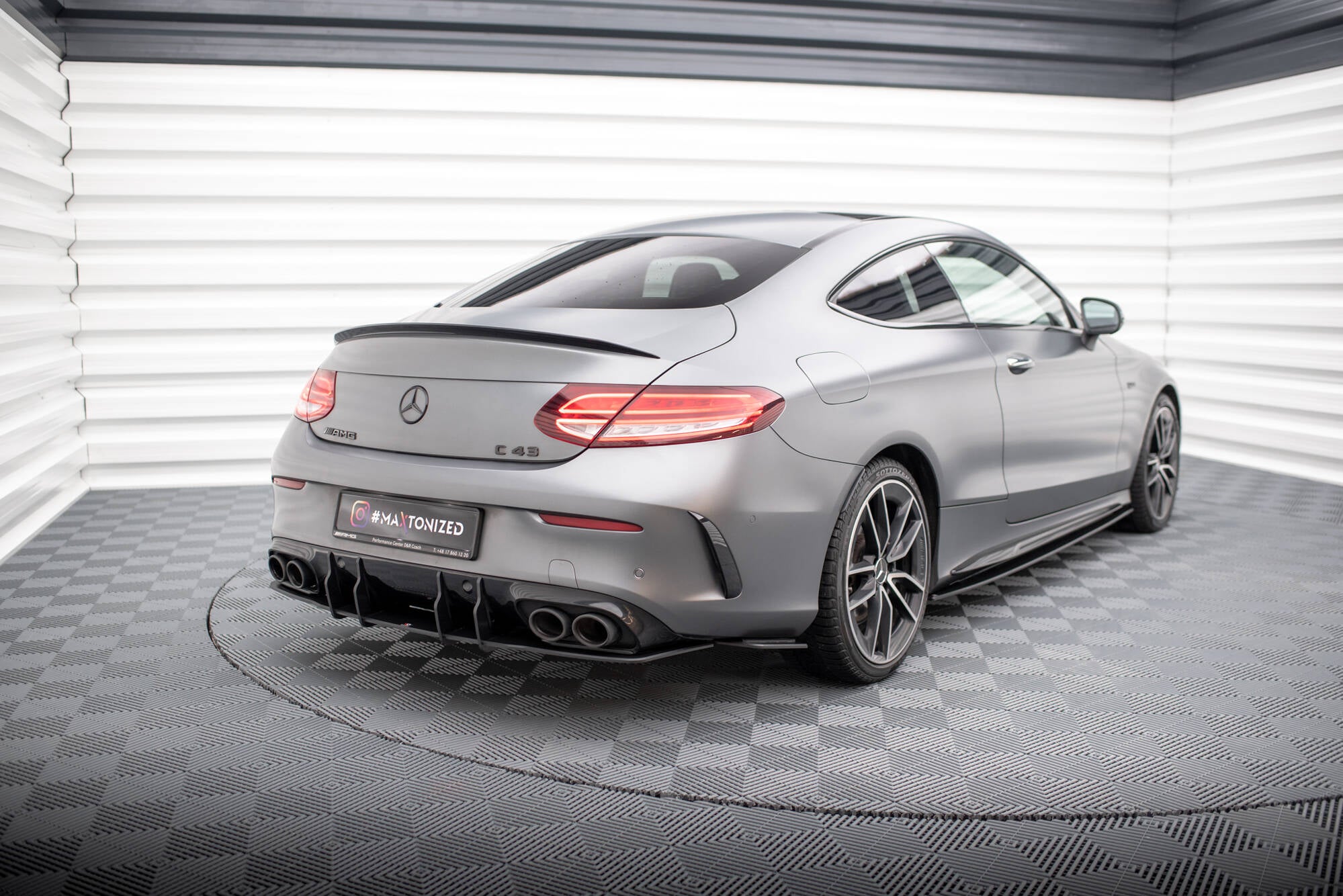Street Pro Heck Ansatz Flaps Diffusor für Mercedes-AMG C43 Coupe / Cabrio C205 Facelift / A205 Facelift