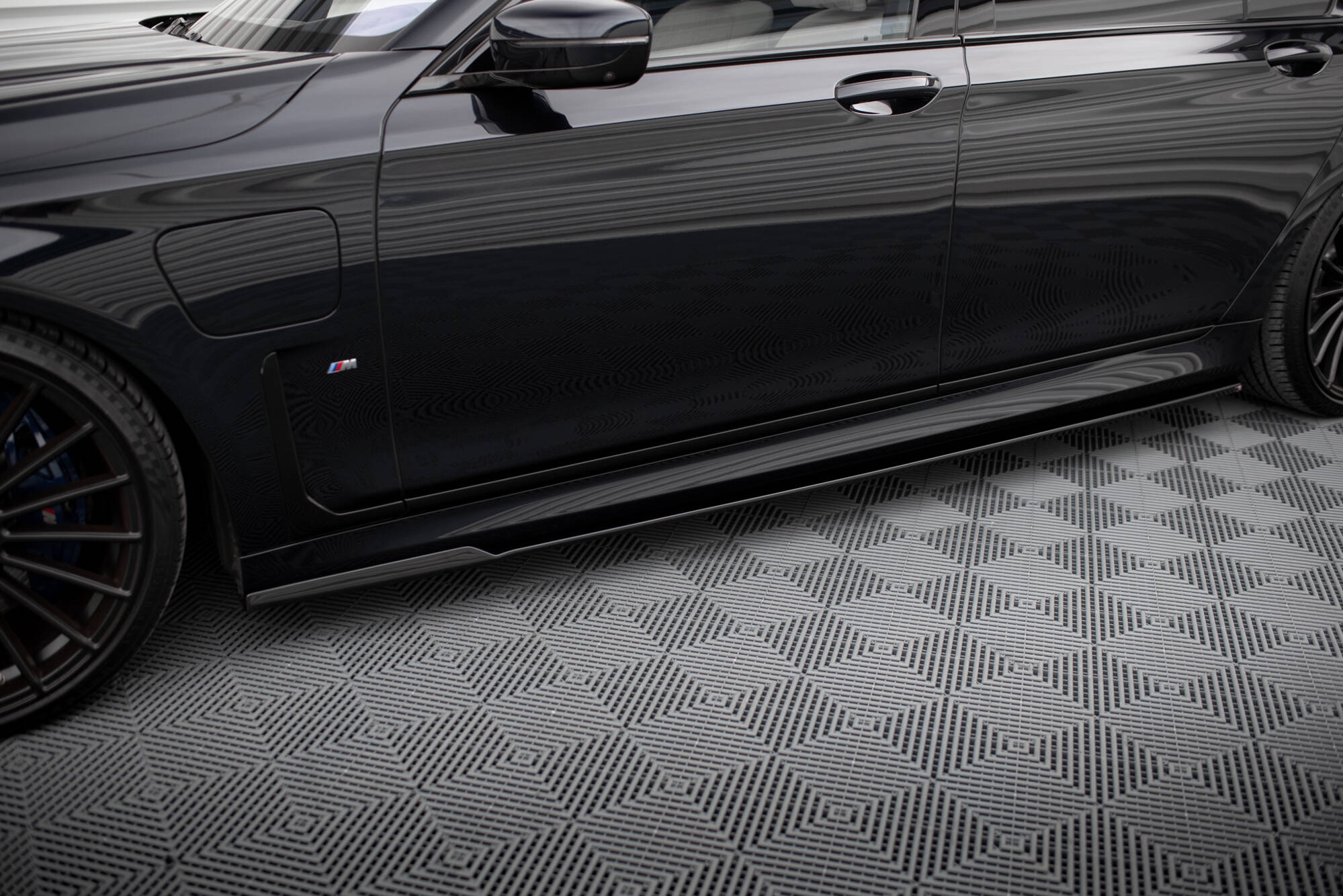 Seitenschweller V2 Ansatz für BMW 7 Lang M - Paket G12