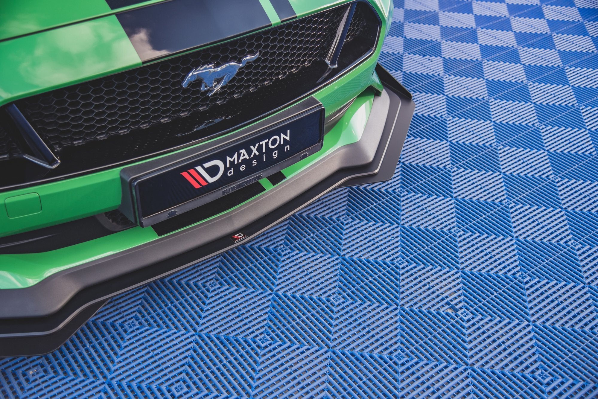 Street Pro Frontlippe V1 für für + Flaps Ford Mustang GT Mk6 Facelift
