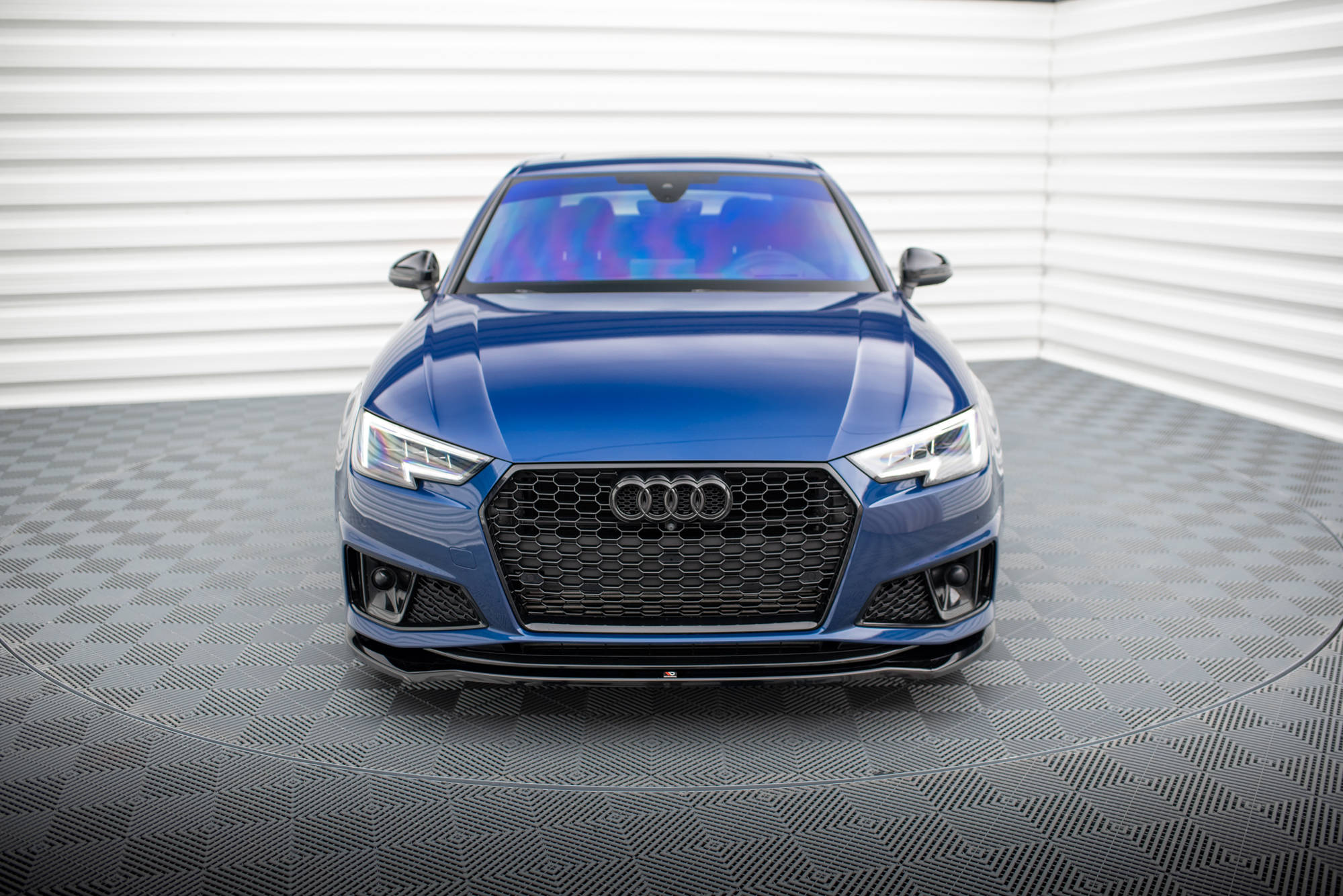 Frontlippe V2 für Audi A4 Competition B9