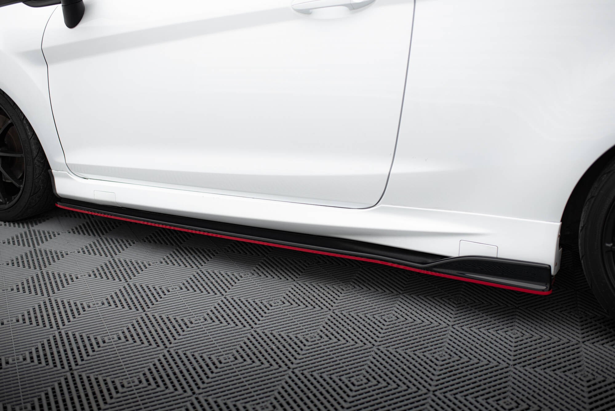 Seitenschweller V3 Ansatz für für Ford Fiesta ST / ST-Line Mk7