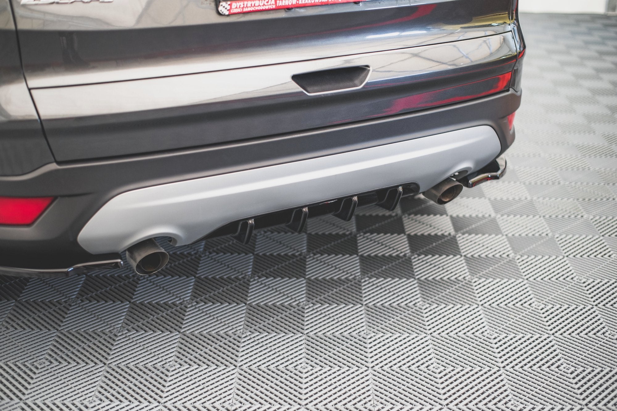 Diffusor Heck Ansatz für Ford Escape Mk3
