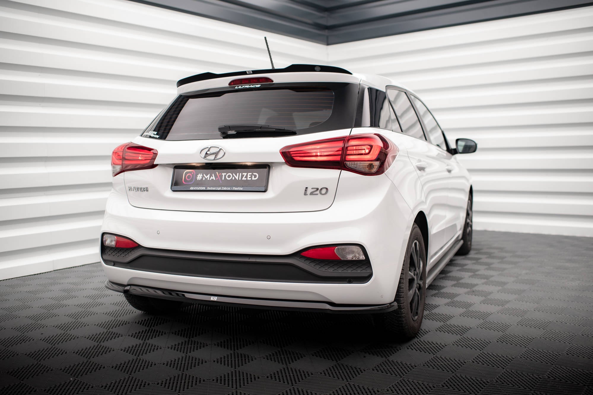 Spoiler CAP für Hyundai I20 Mk2 Facelift