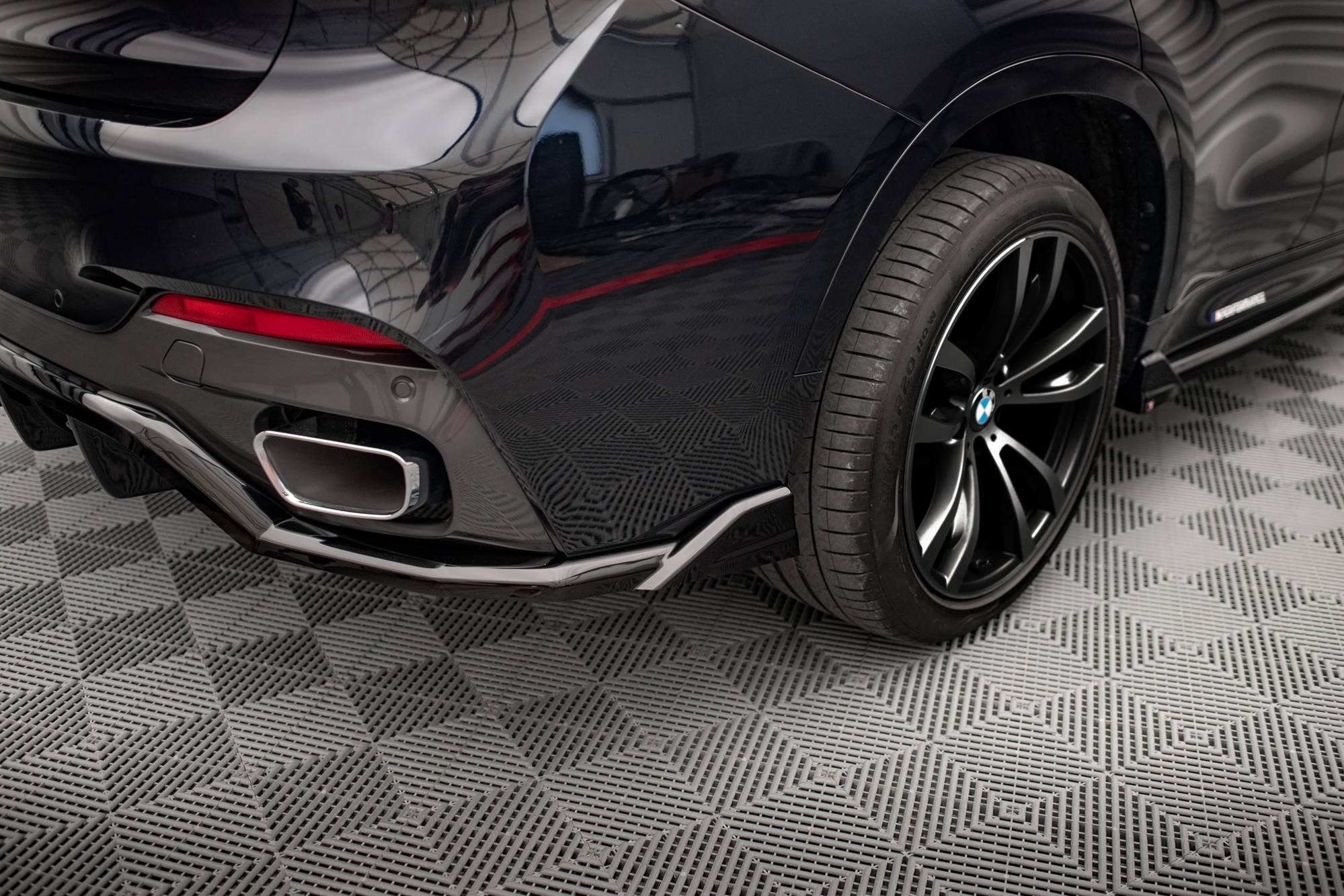 Mittlerer Cup Diffusor DTM Look Heck Ansatz für BMW X6 M-Paket F16