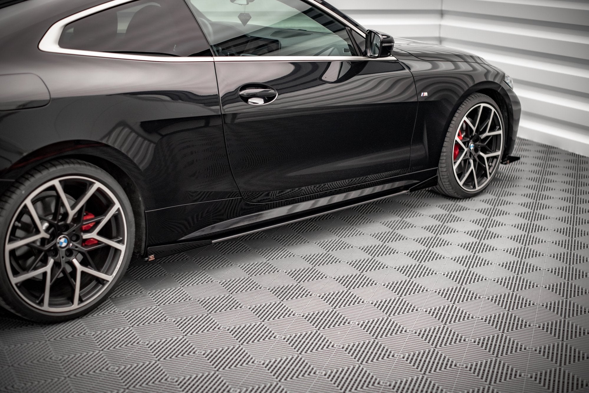 Street Pro Seitenschweller Ansatz für + Flaps BMW 4er M-Paket / M440i G22 / G23 / G22 Facelift / G23 Facelift