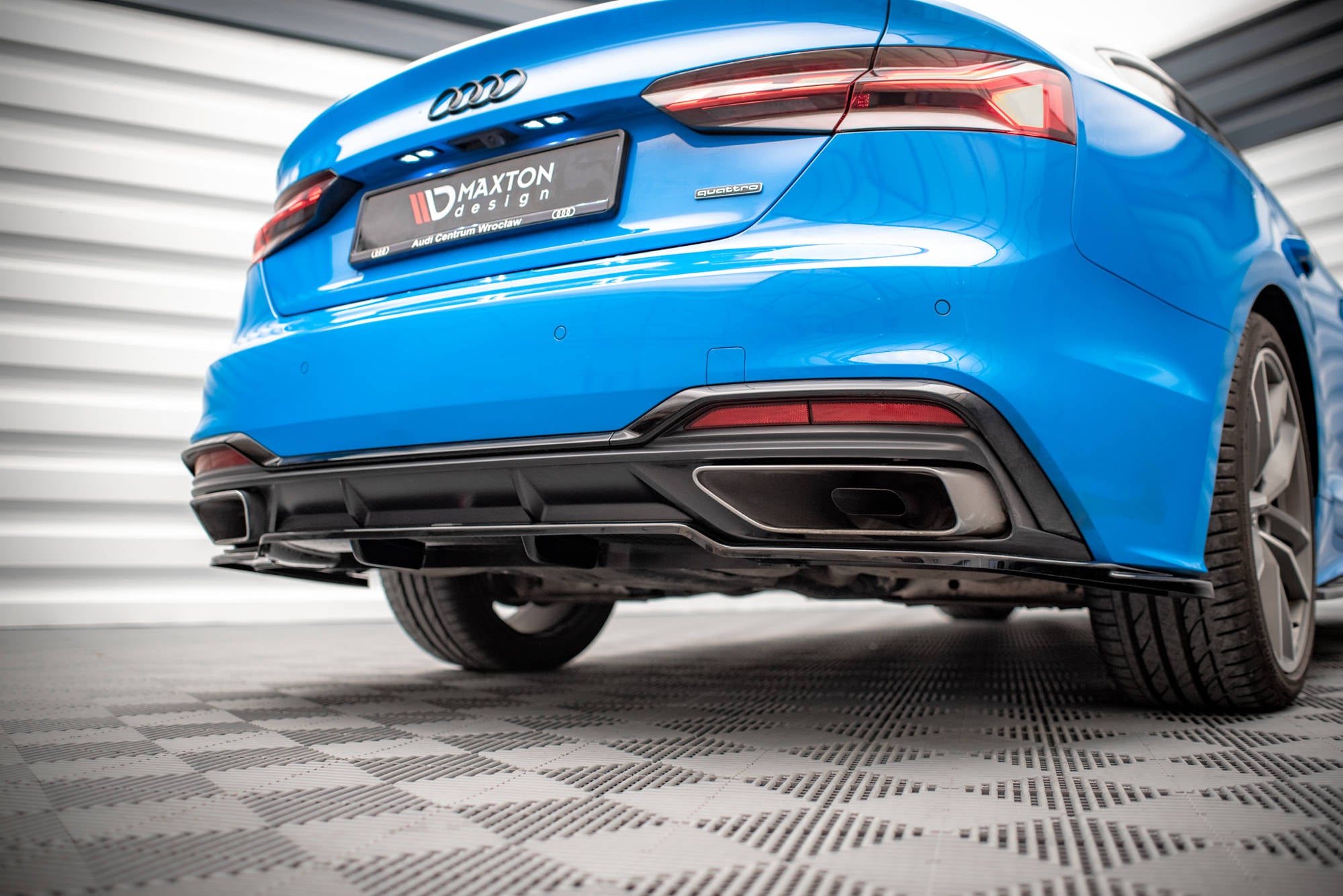 Mittlerer Cup Diffusor DTM Look Heck Ansatz für Audi A5 S-Line F5 Facelift