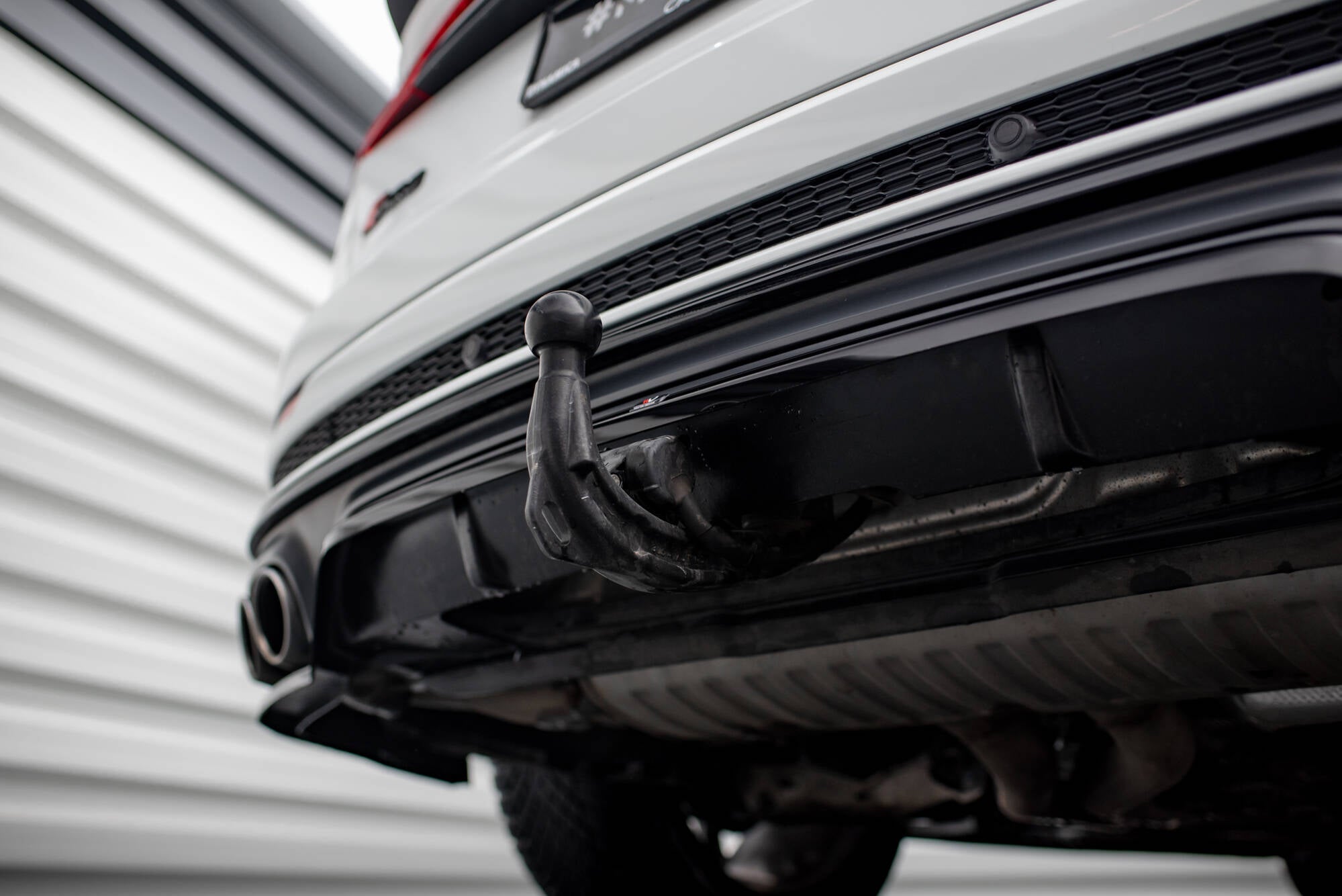 Mittlerer Cup Diffusor DTM Look Heck Ansatz für Audi SQ8 Mk1