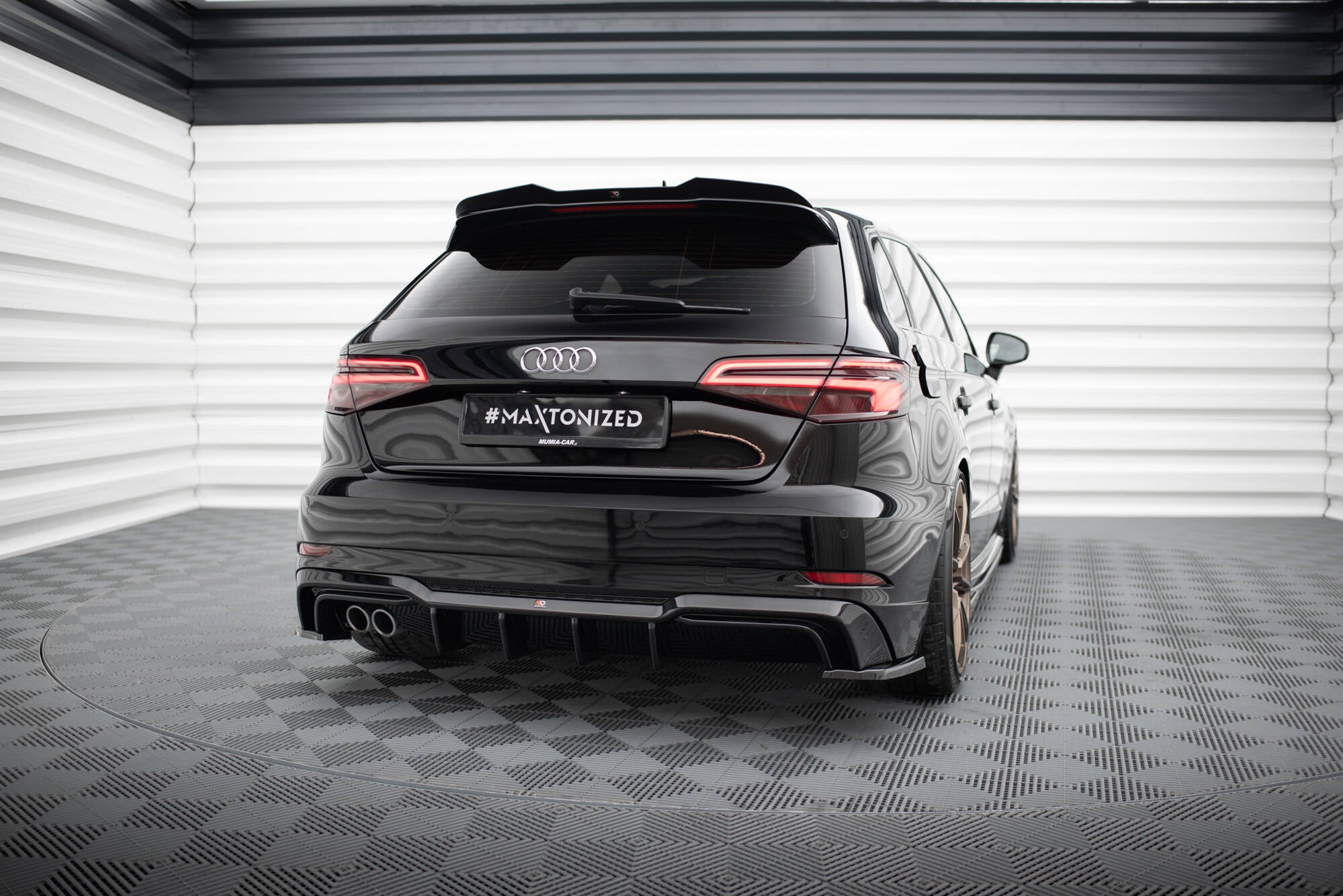 Diffusor Heck Ansatz für Audi A3 S-Line Sportback 8V Facelift (Doppelauspuff li.)