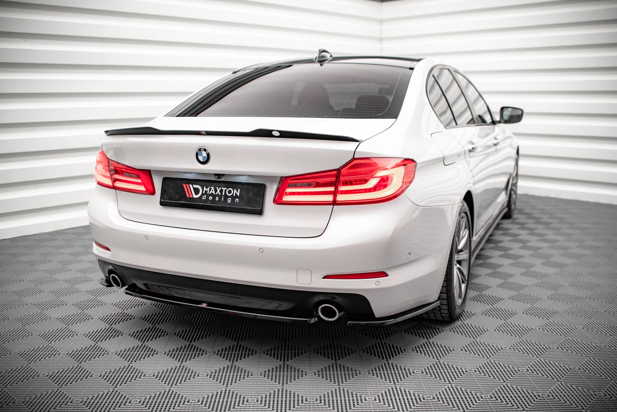Flaps Heckansatz Diffusor für BMW 5er G30 / G31