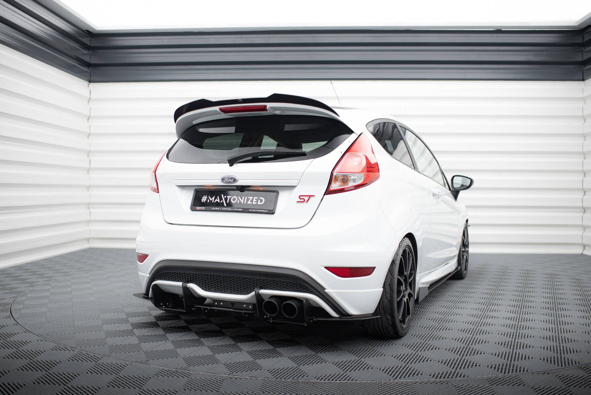 Diffusor V2 für Ford Fiesta Mk7 ST FL
