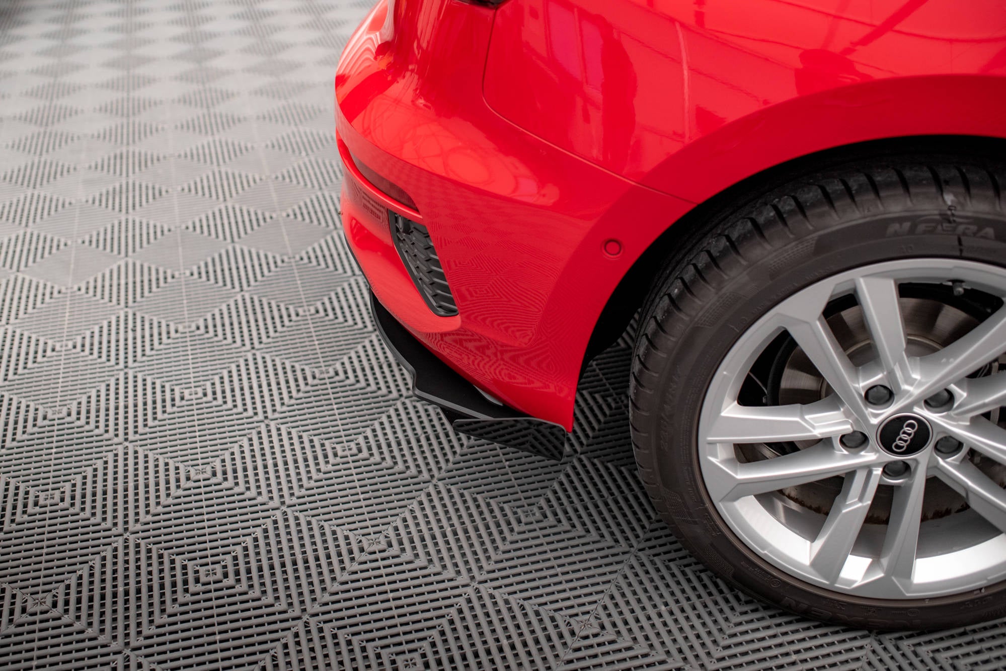 Hintere Seiten Flaps für Audi A3 Sportback 8Y