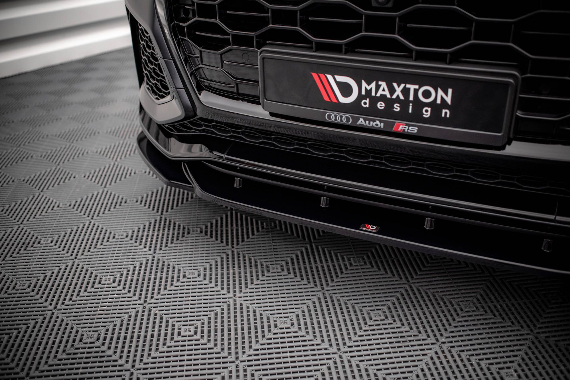 Frontlippe V2 für Audi RSQ8 Mk1