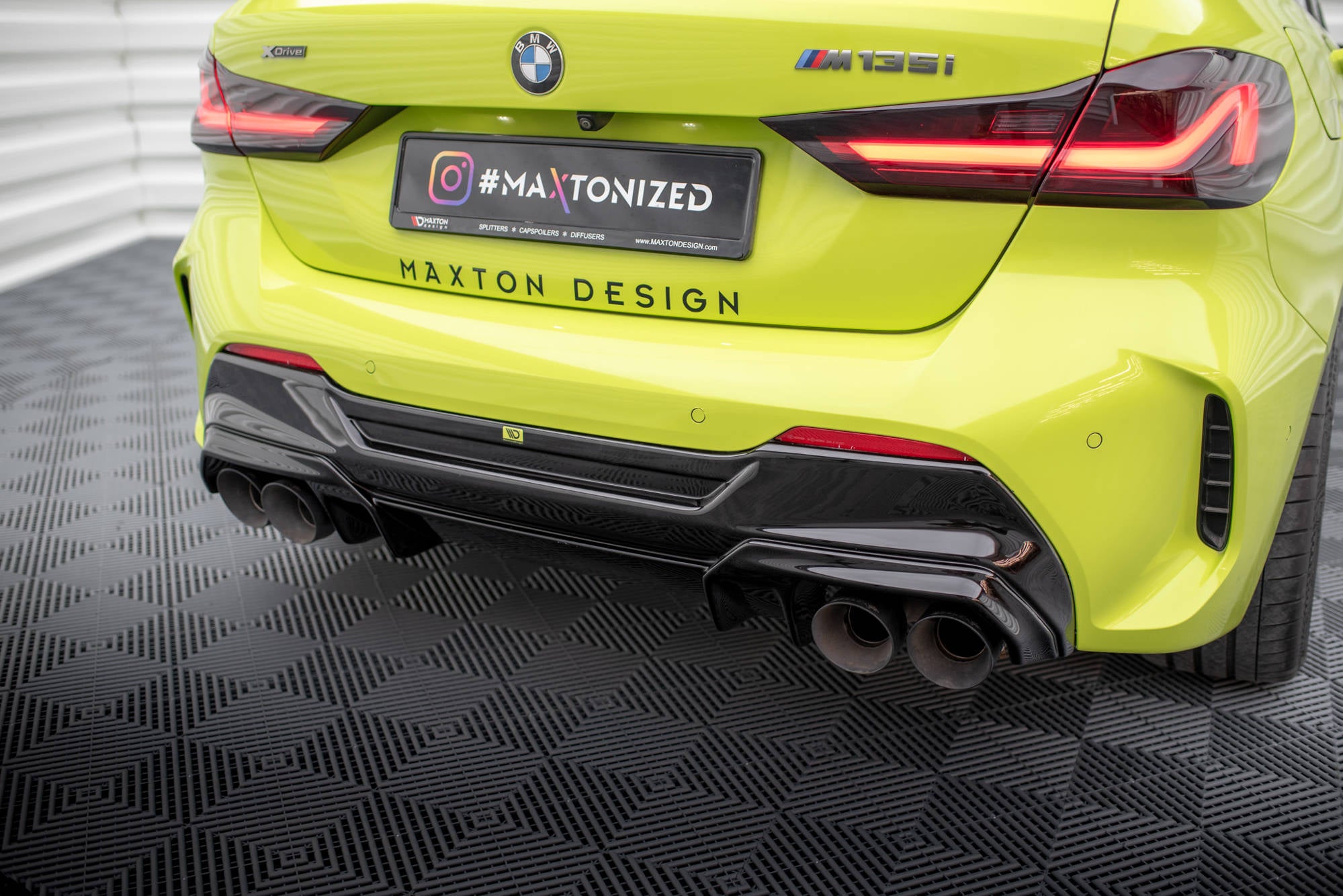 Diffusor V2 Heck Ansatz für + Milltek Sport Auspuffverlängerung BMW 1er F40 M135i