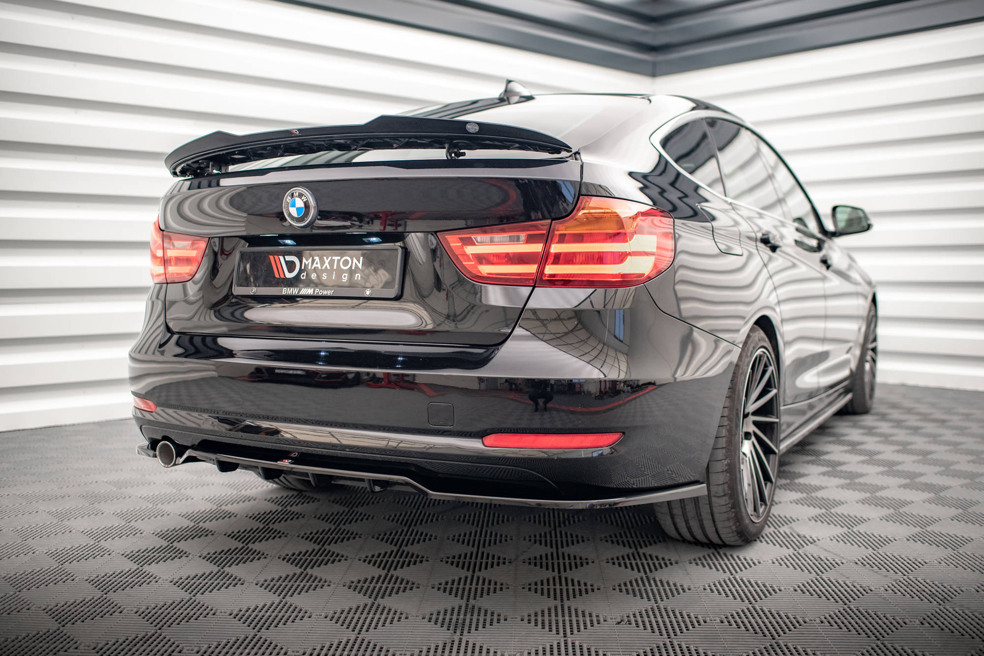 Mittlerer Cup Diffusor DTM Look Heck Ansatz für BMW 3er GT F34