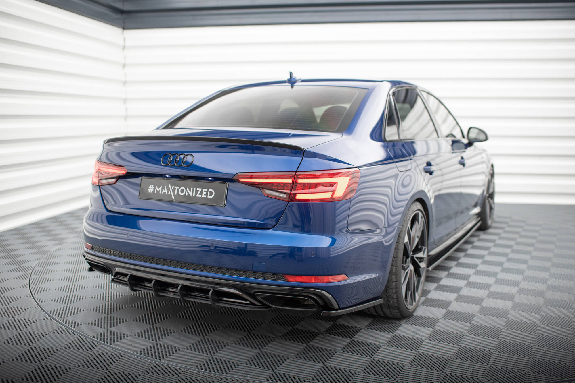 Street Pro Heckschürze für Audi A4 Competition B9
