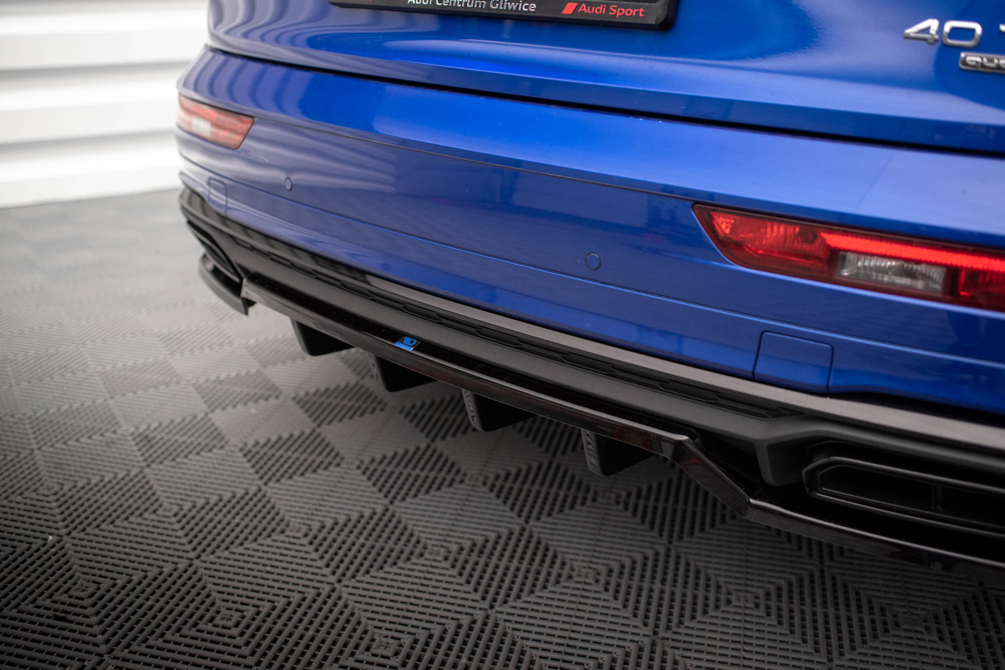 Mittlerer Cup Diffusor DTM Look Heck Ansatz für Audi Q5 S-Line SUV Mk2 Facelift