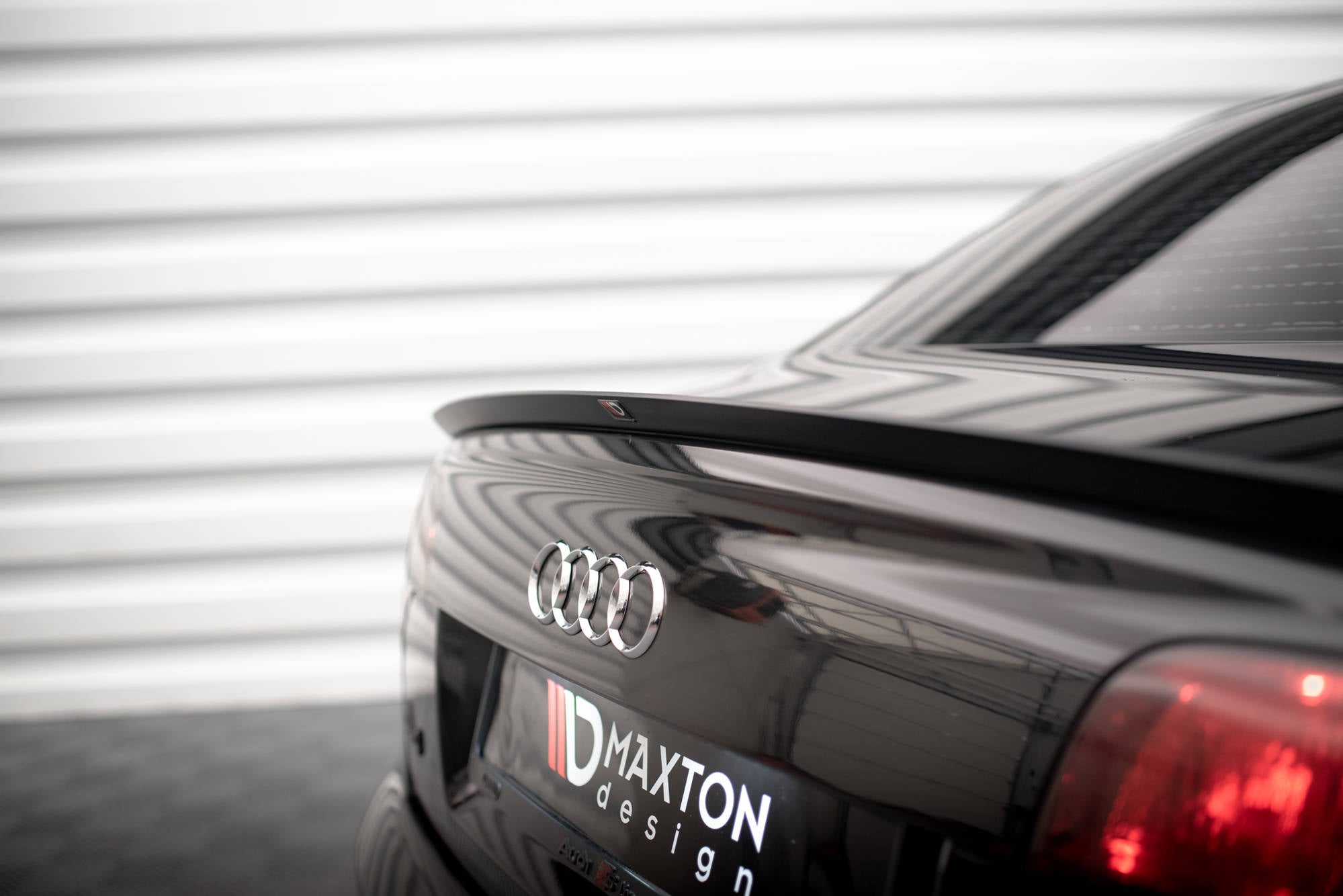 Spoiler CAP für Audi A4 Limousine S-Line B7