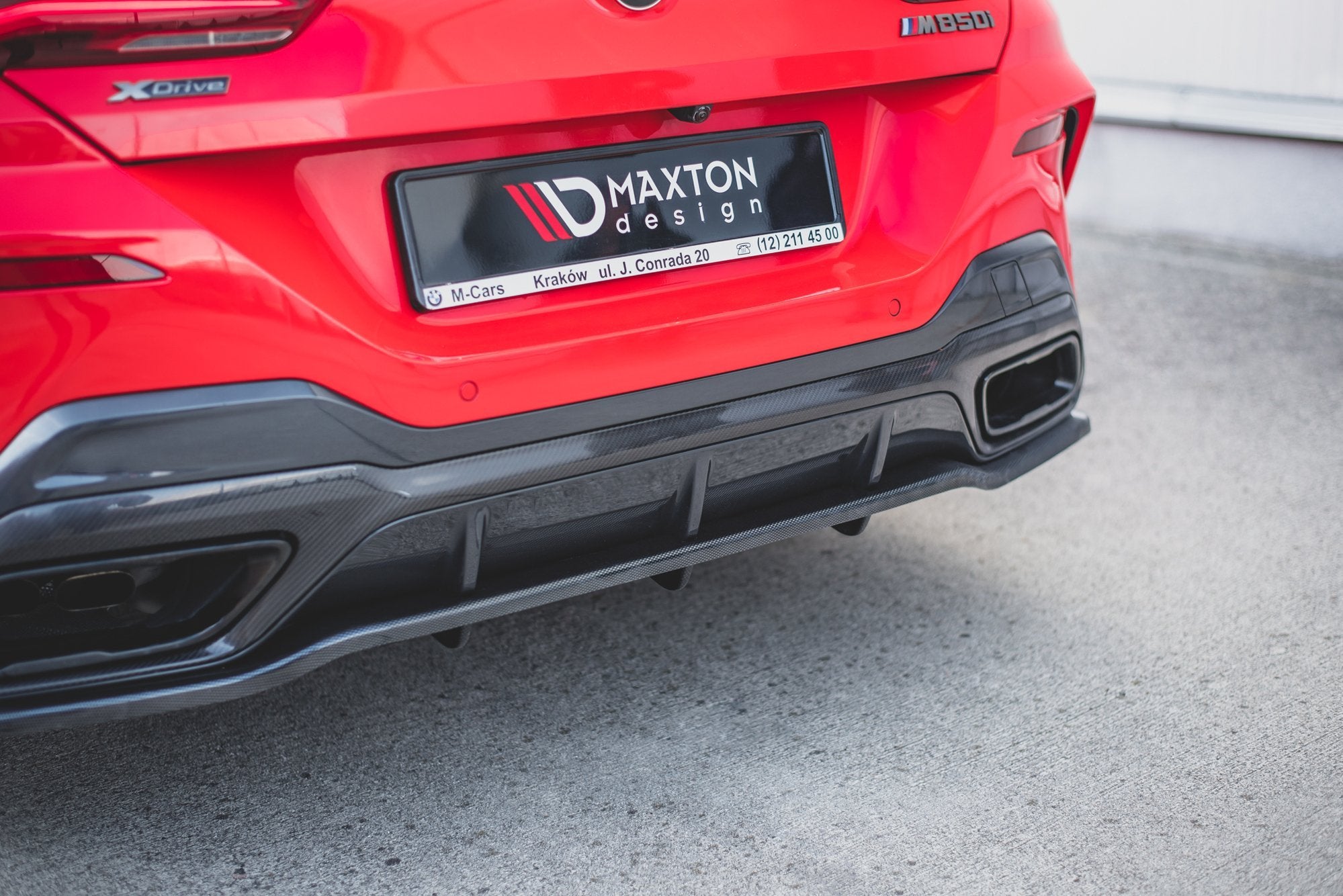 Mittlerer Cup Diffusor DTM Look Heck Ansatz für BMW 8 Coupe M-Paket G15