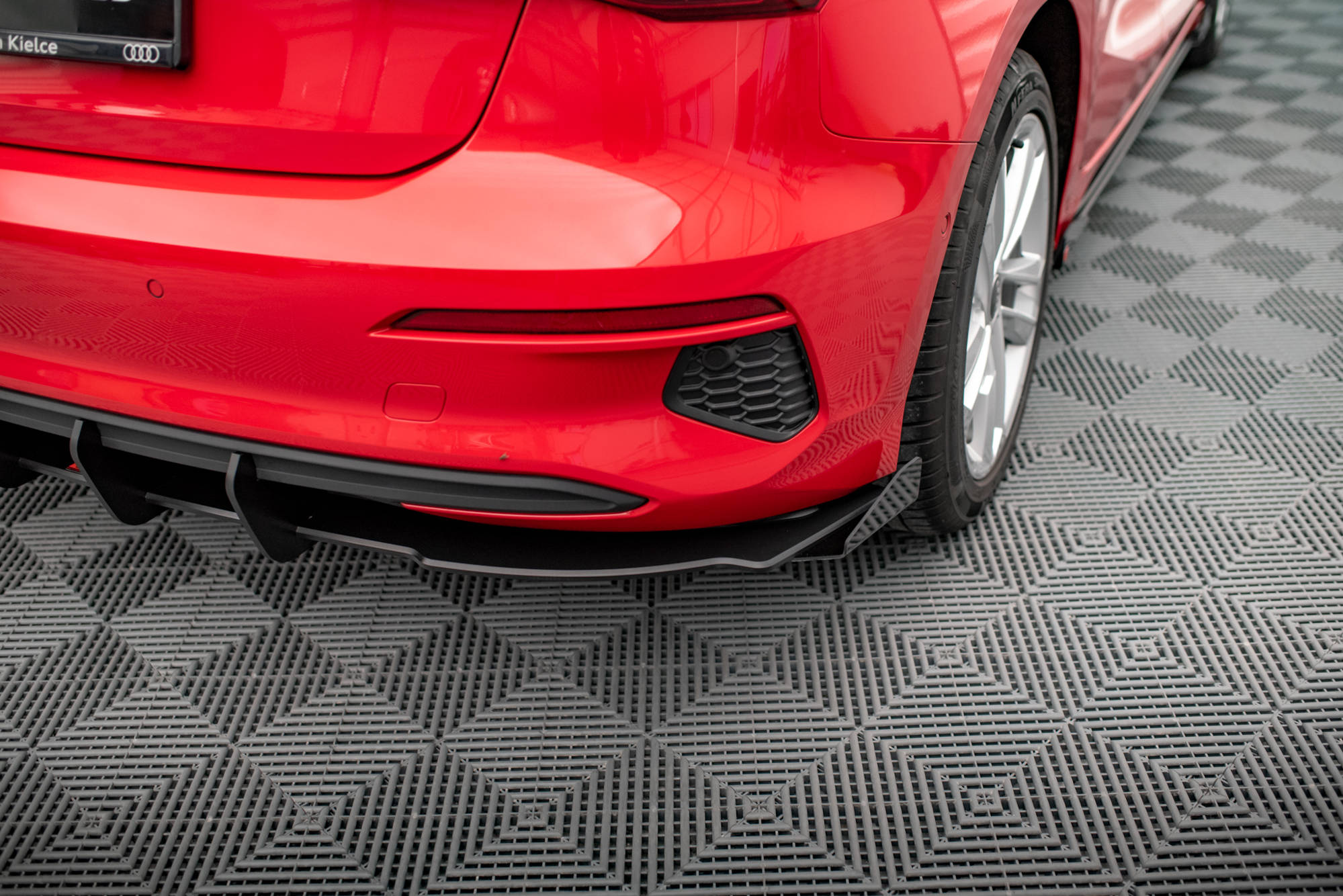 Robuste Racing Diffusor Heck Ansatz +Flaps für Audi A3 Sportback 8Y