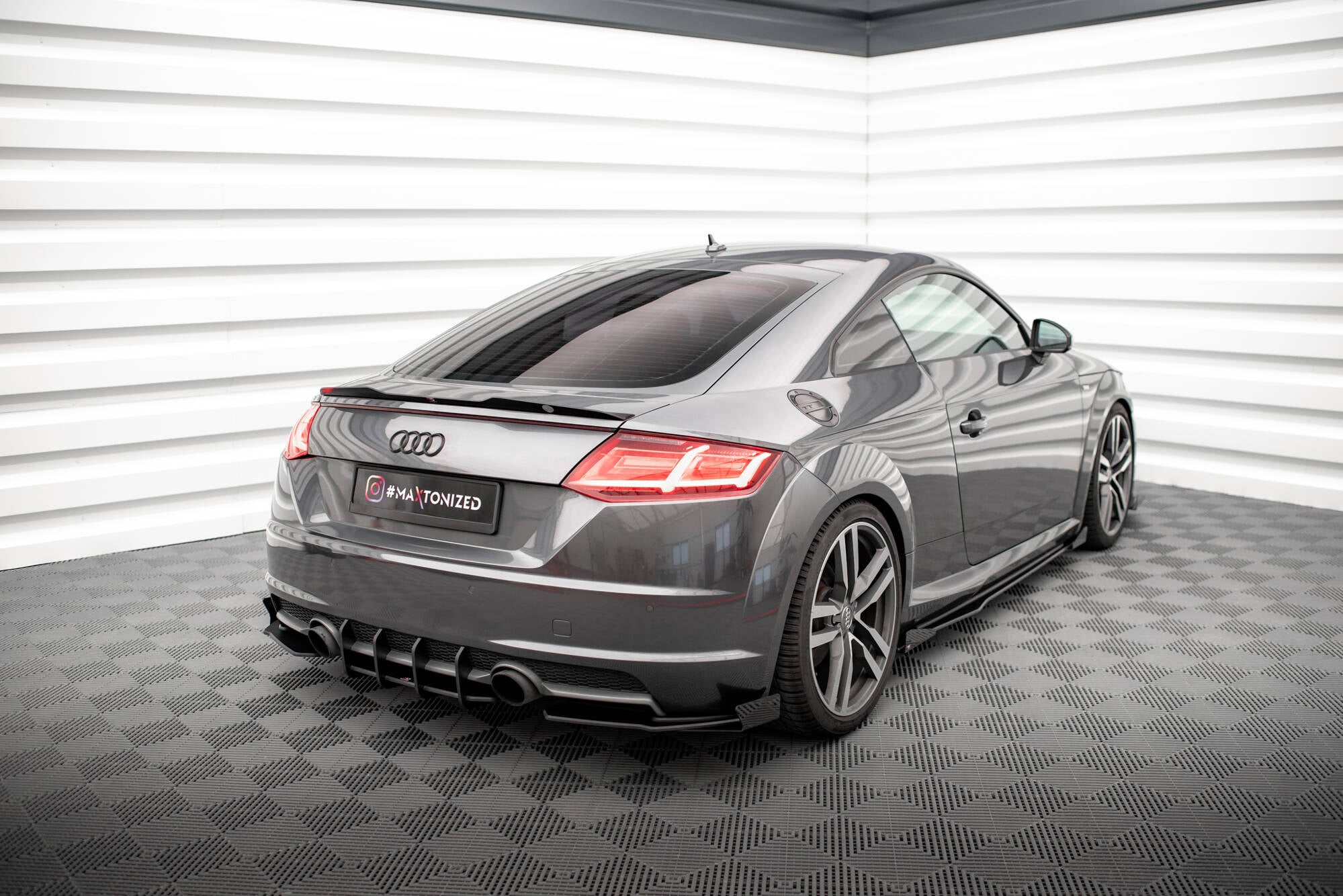 Street Pro Flaps Heckansatz Flaps Heckansatz +Flaps für Audi TT S-Line 8S