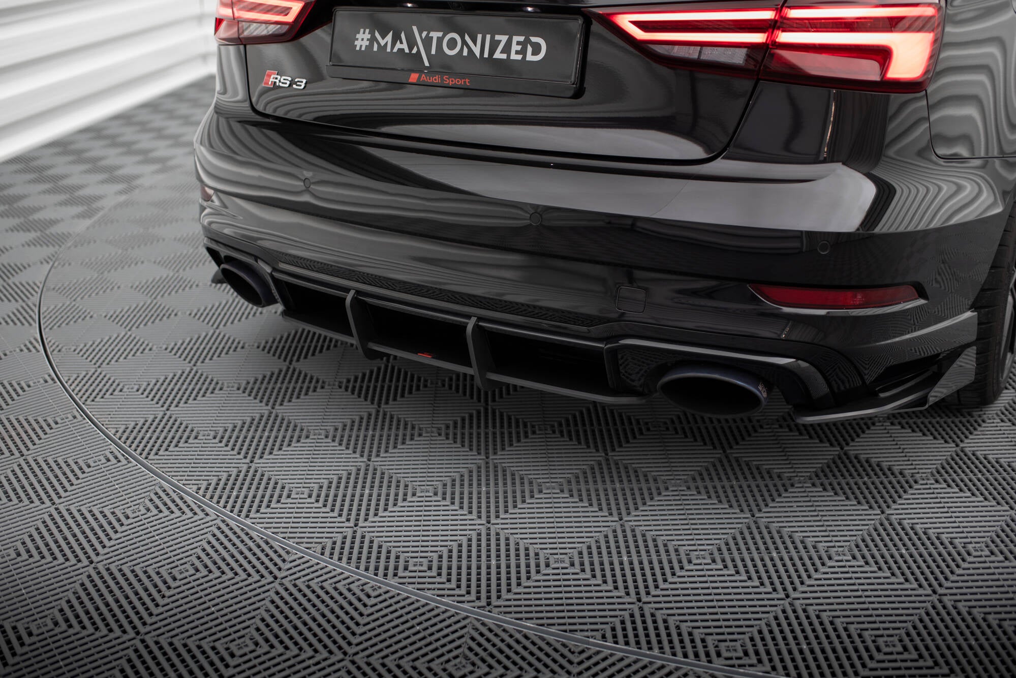 Street Pro Heckschürze V.1 für Audi RS3 Limousine 8V Facelift