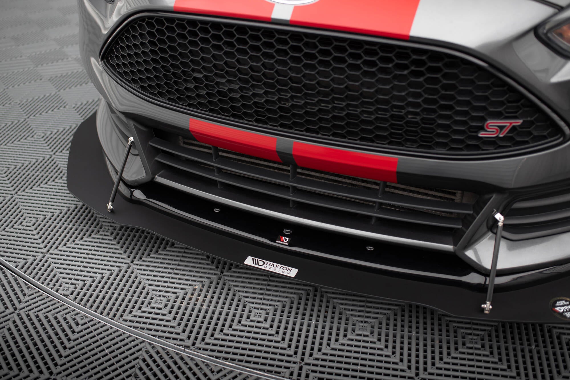 Hybrid Frontlippe V1 für Ford Focus ST Mk3 FL