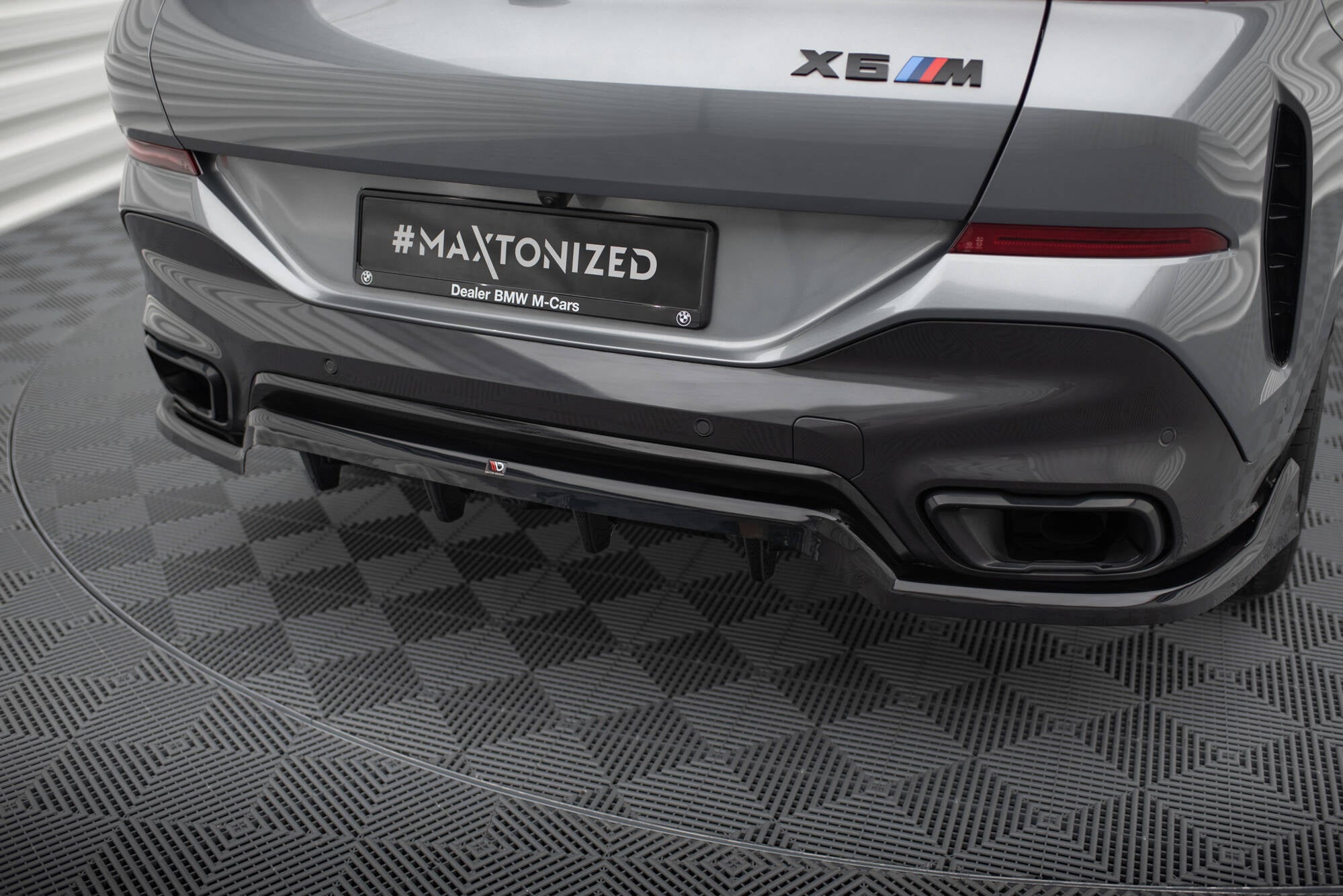 Mittlerer Cup Diffusor V2 DTM Look Heck Ansatz für BMW X6 M - Paket G06 Facelift
