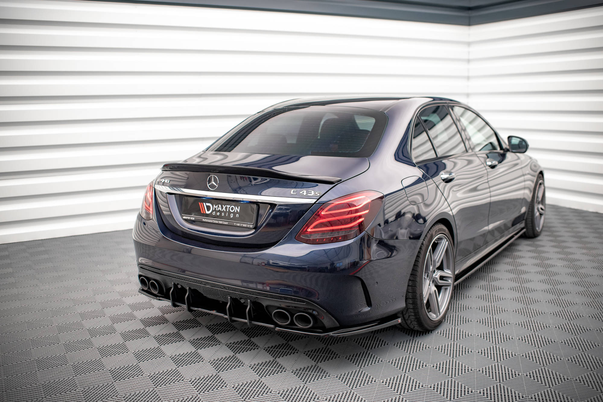 Heck Ansatz Flaps Diffusor für Mercedes-AMG C 43 Limousine W205 Facelift