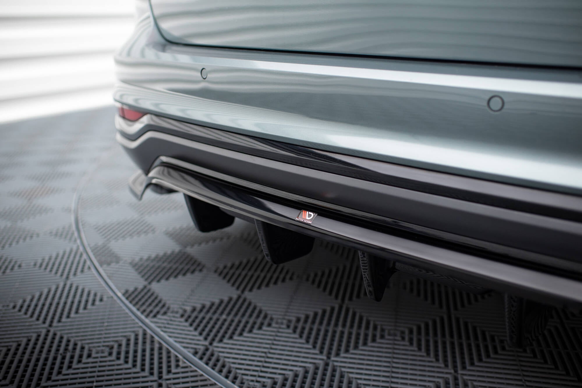 Mittlerer Cup Diffusor DTM Look Heck Ansatz für Audi A6 Allroad C8