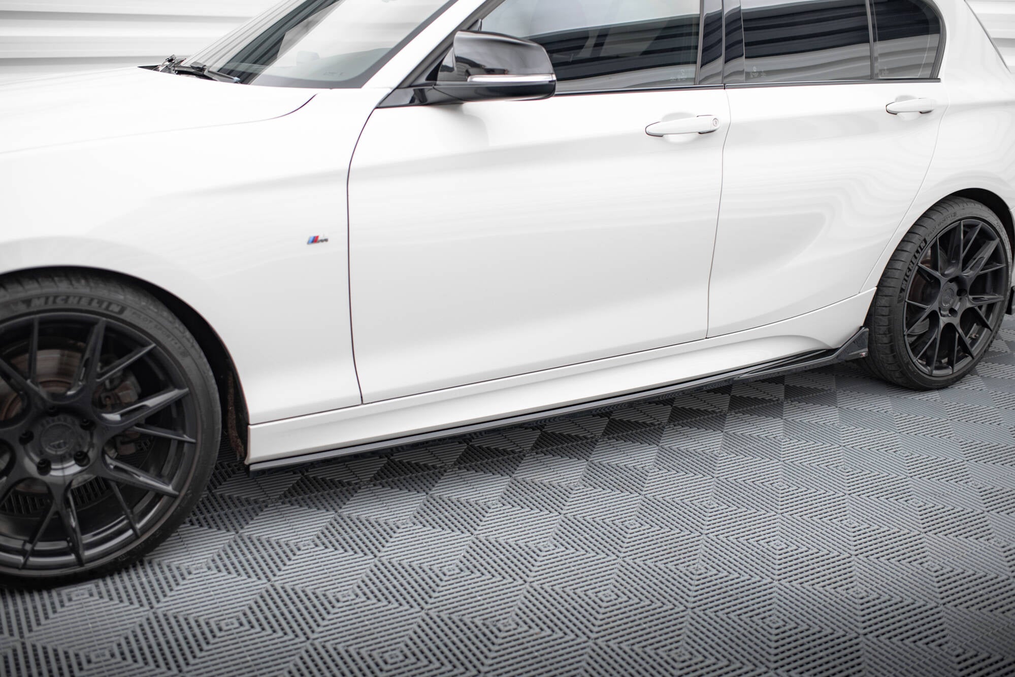 Seitenschweller V3 Ansatz für für CSL Look BMW 1er M - Paket / M140i F20 Facelift