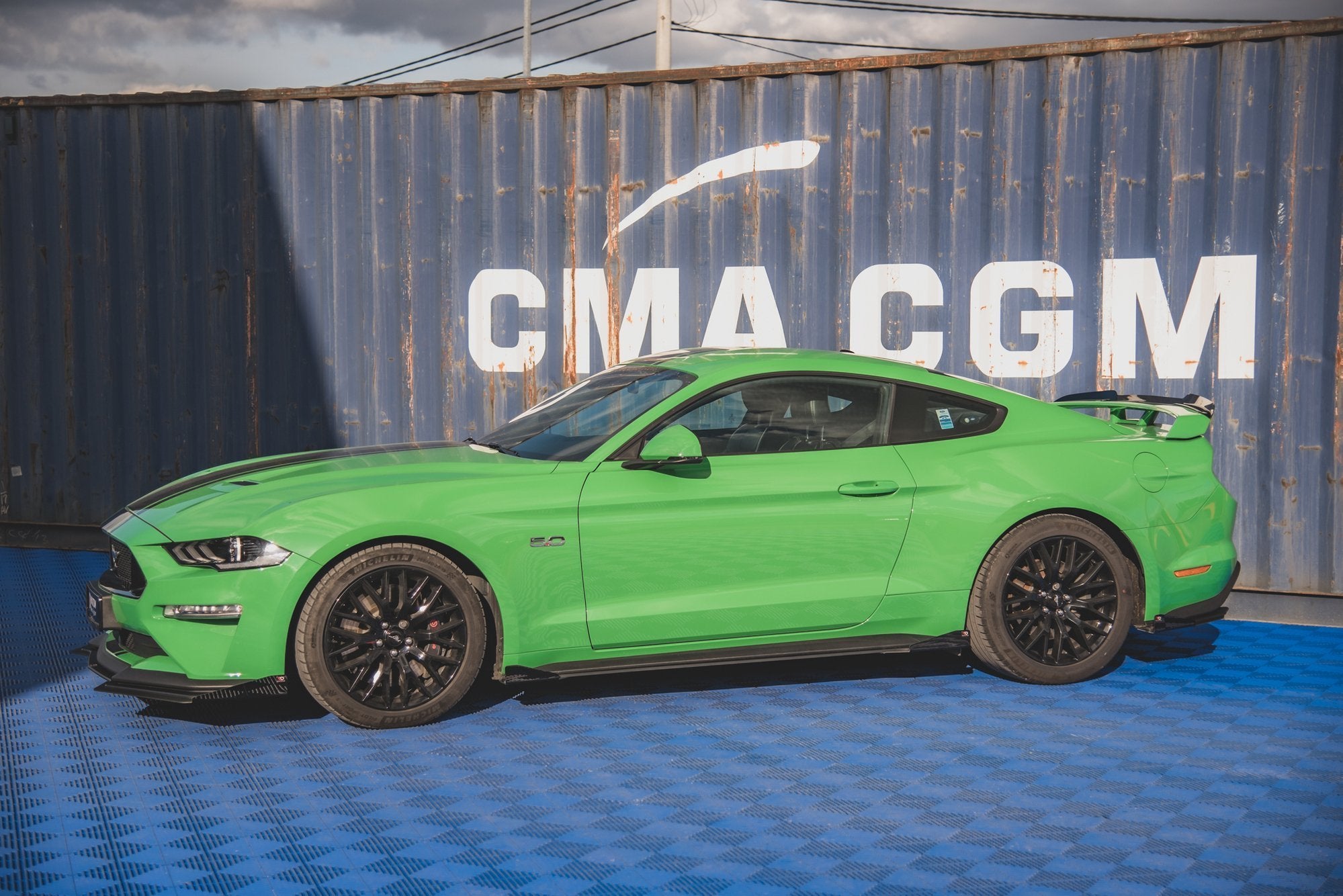 Street Pro Seitenschweller V1 Ansatz für + Flaps für Ford Mustang GT Mk6 Facelift