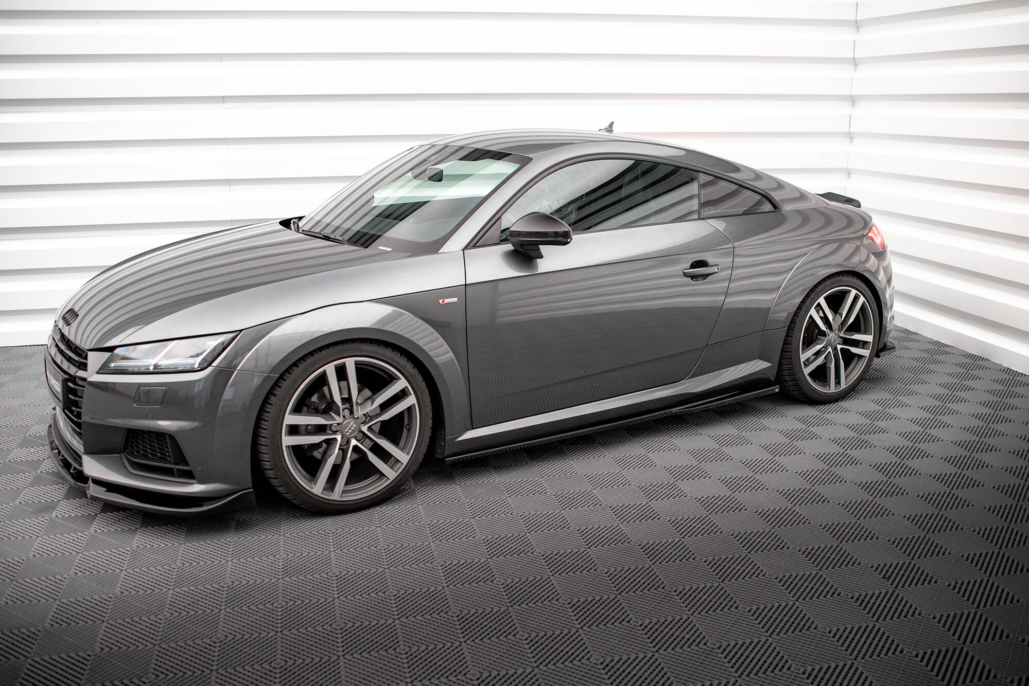 Seitenschweller Ansatz für Audi TT S-Line 8S