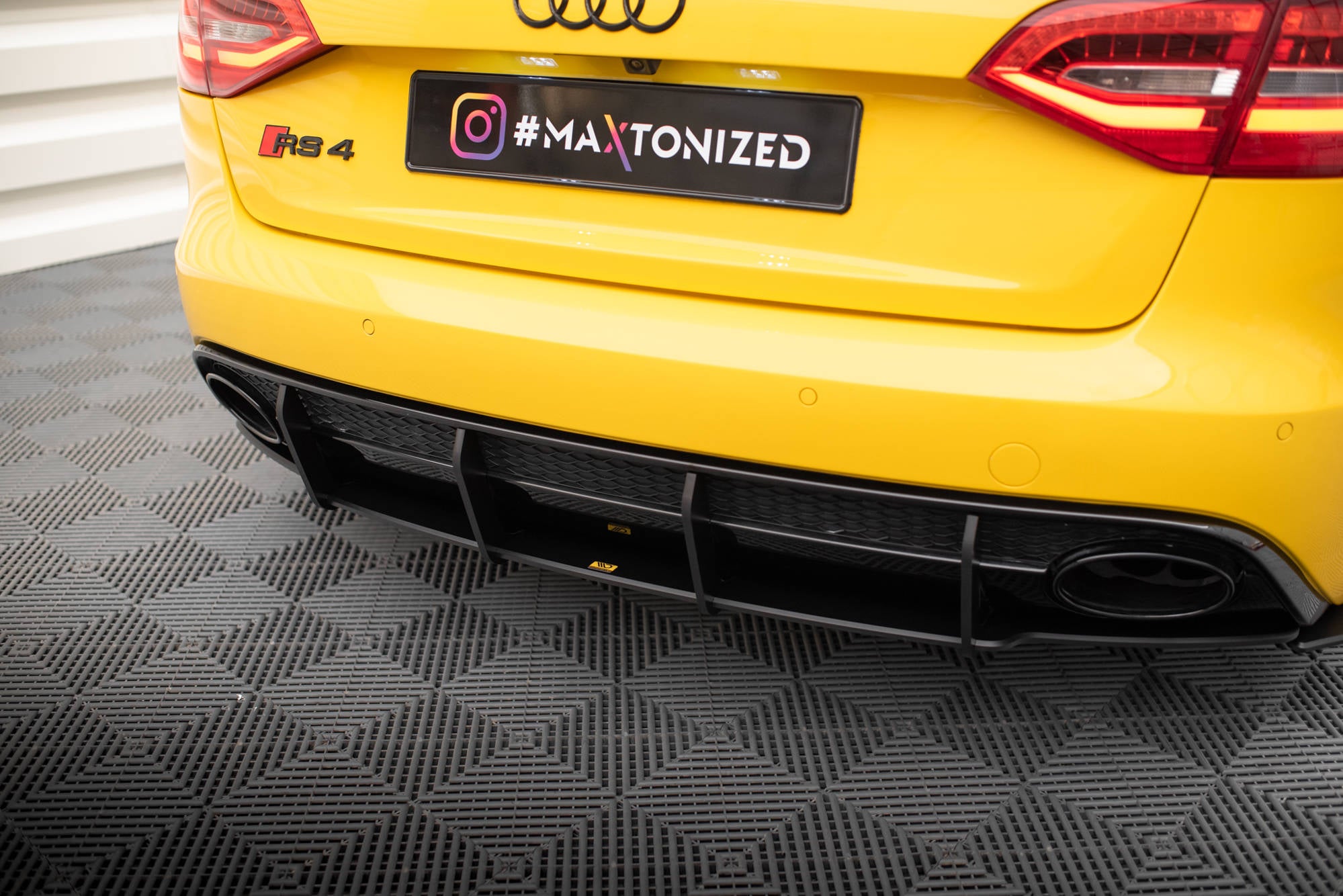 Street Pro Heckschürze für Audi RS4 B8
