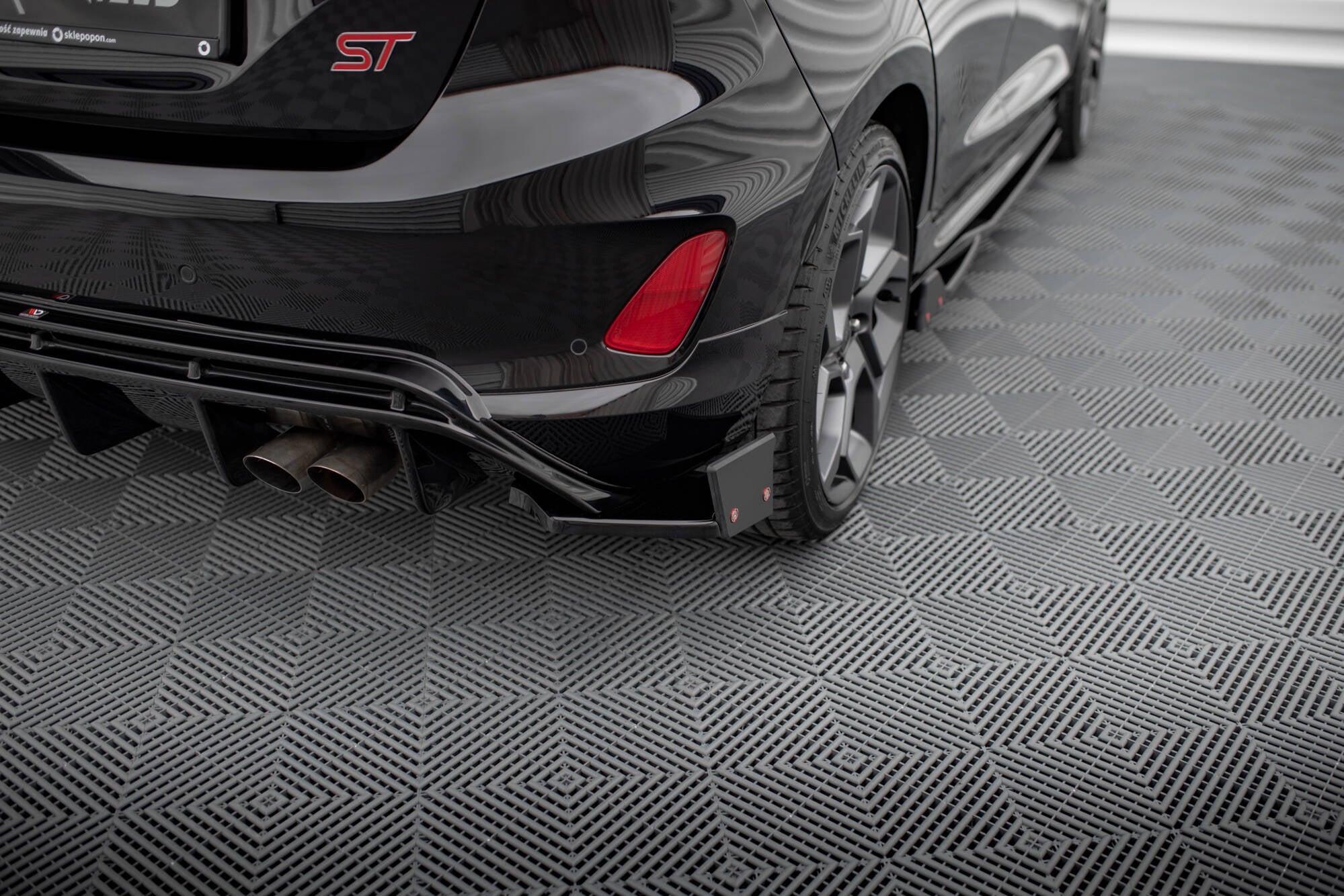 Heck Ansatz Flaps Diffusor V4 für + Flaps Ford Fiesta ST Mk8