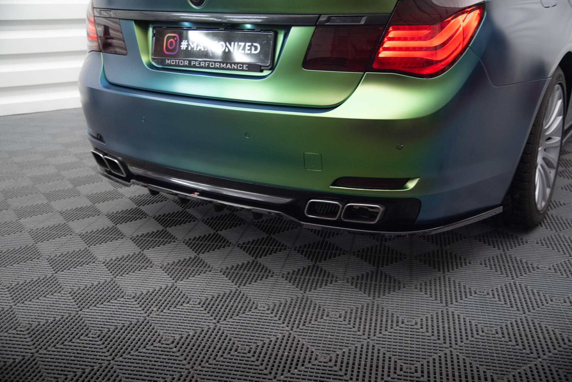 Mittlerer Cup Diffusor DTM Look Heck Ansatz für BMW 7 F01