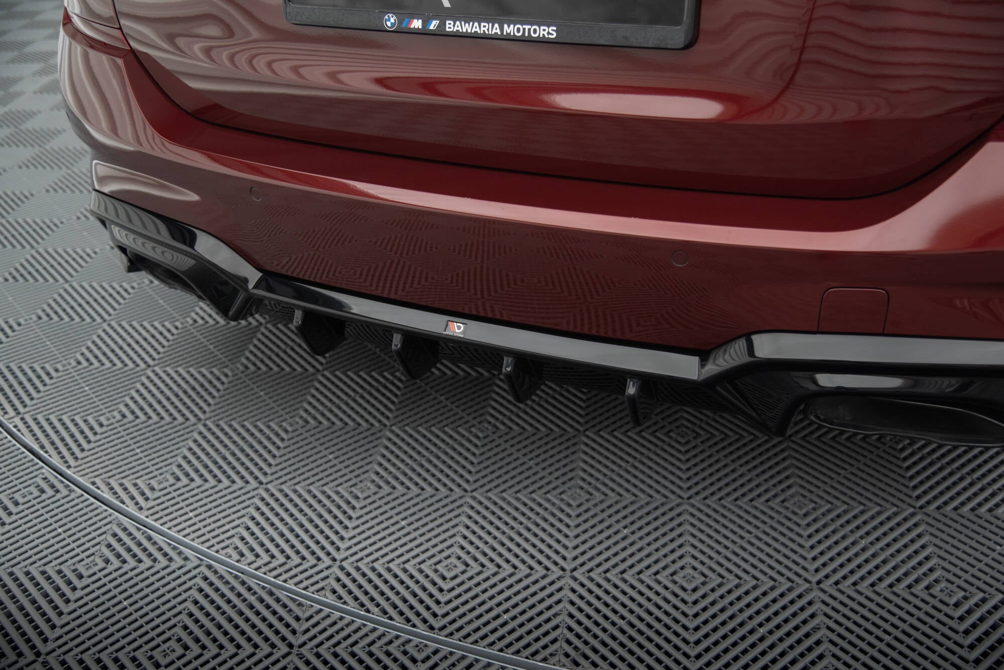 Diffusor Heck Ansatz für BMW M340i G20 / G21 (Passend für Fahrzeuge mit Anhängerkupplung)